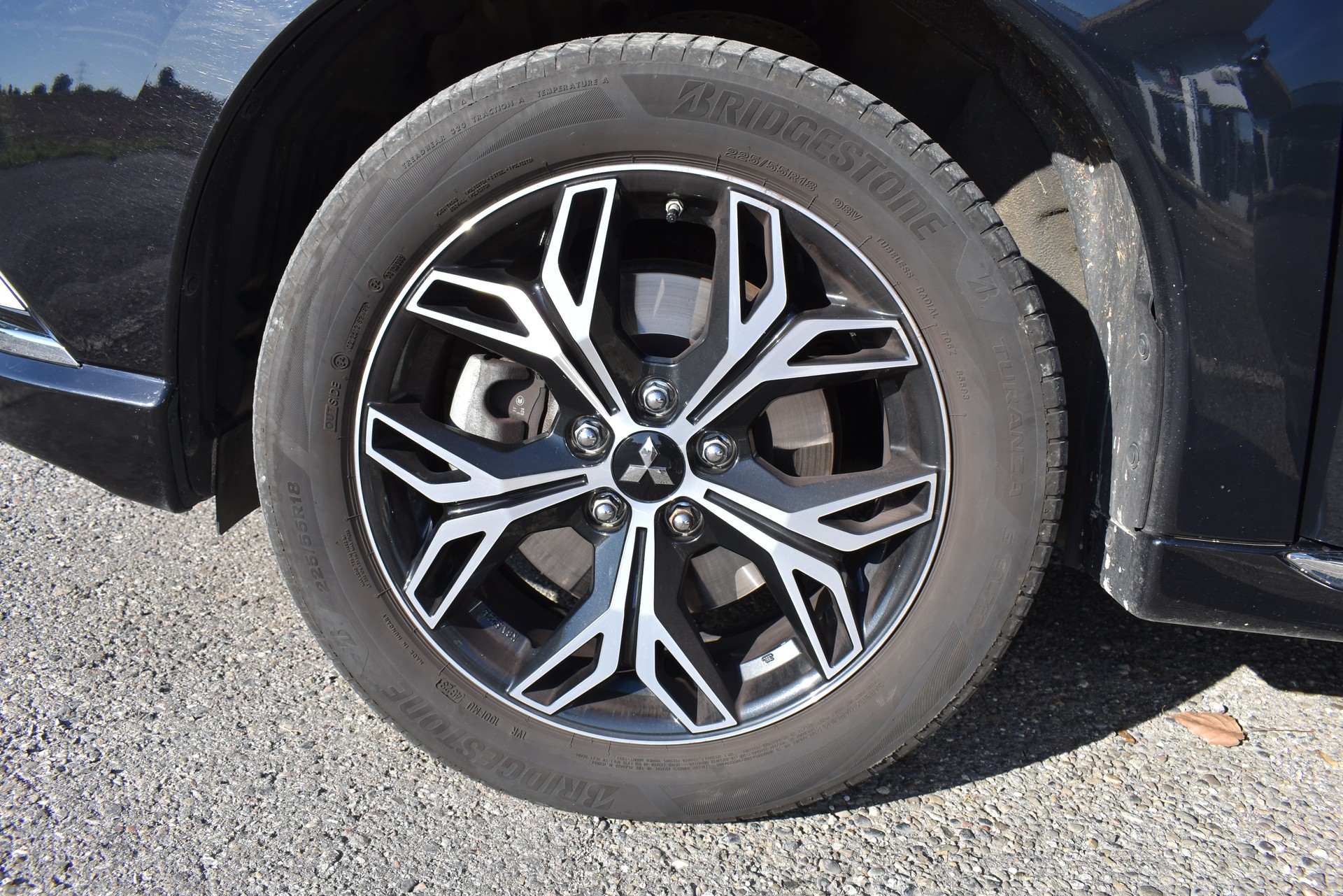 MITSUBISHI Outlander 2.4 PHEV Diamond S-Edition 4WD Automatic-image-12
