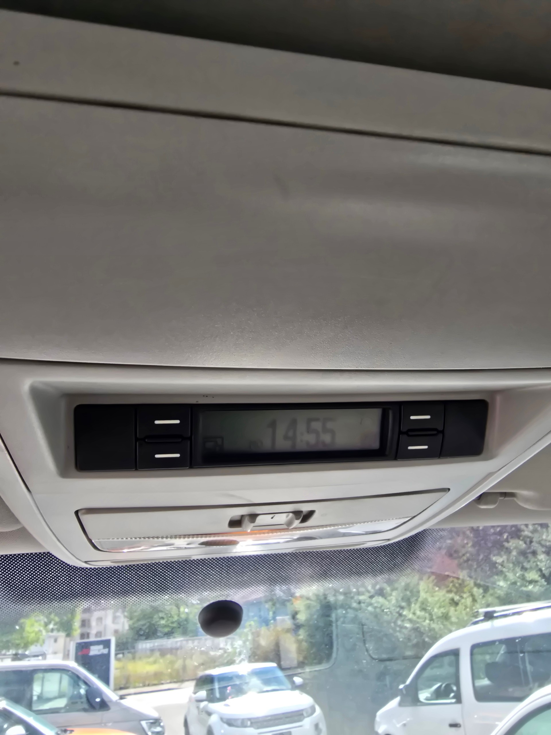 VW TRANSPORTER 1.9TDI 102PS-image-14