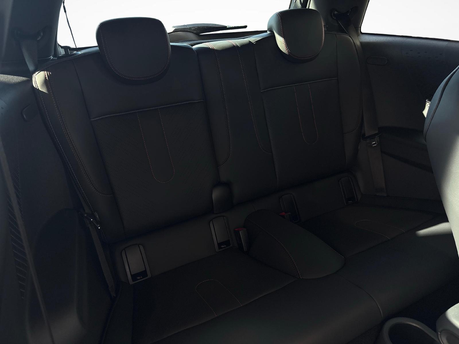 MINI F66 2.0i John Cooper Works-image-10