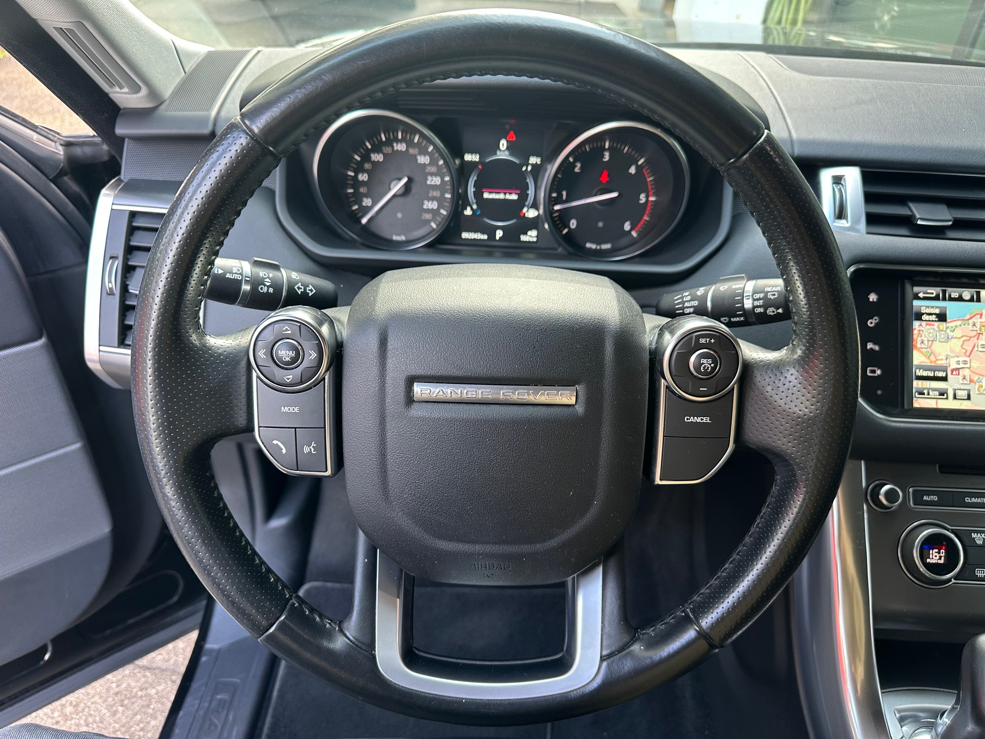 LAND ROVER Range Rover Sport 3.0 TDV6 SE Automatic-image-14