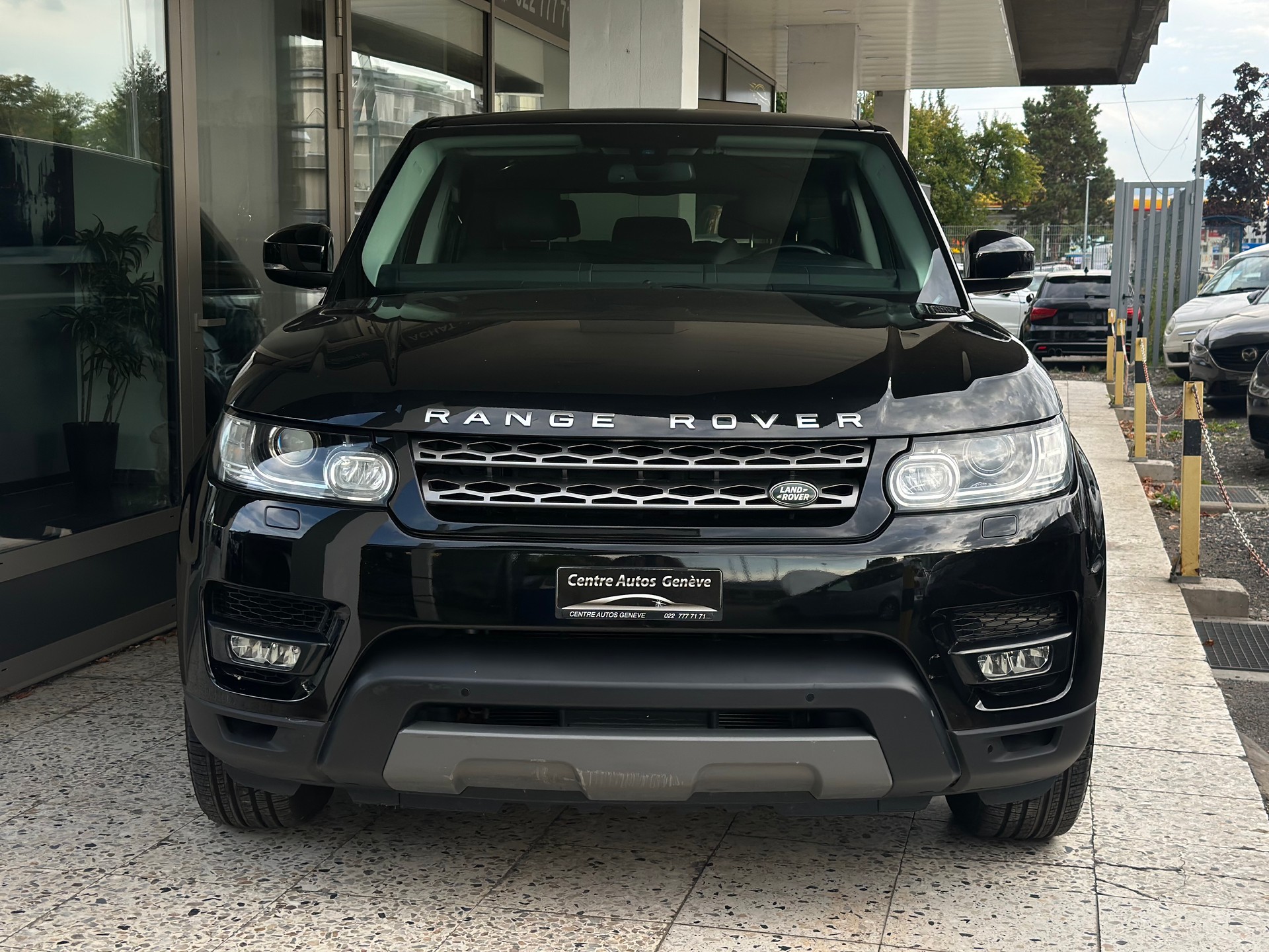 LAND ROVER Range Rover Sport 3.0 TDV6 SE Automatic-image-0