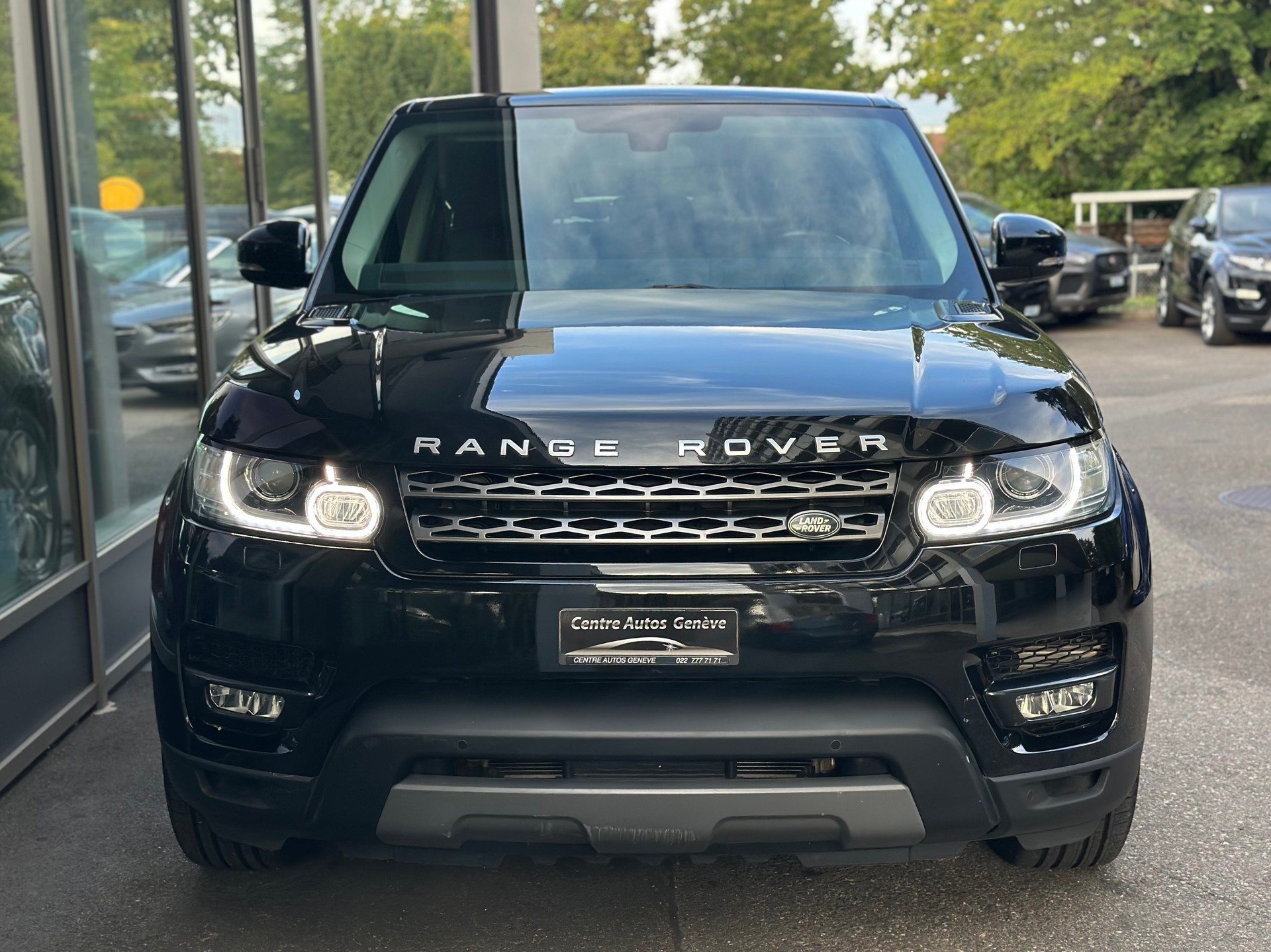 LAND ROVER Range Rover Sport 3.0 TDV6 SE Automatic-image-1