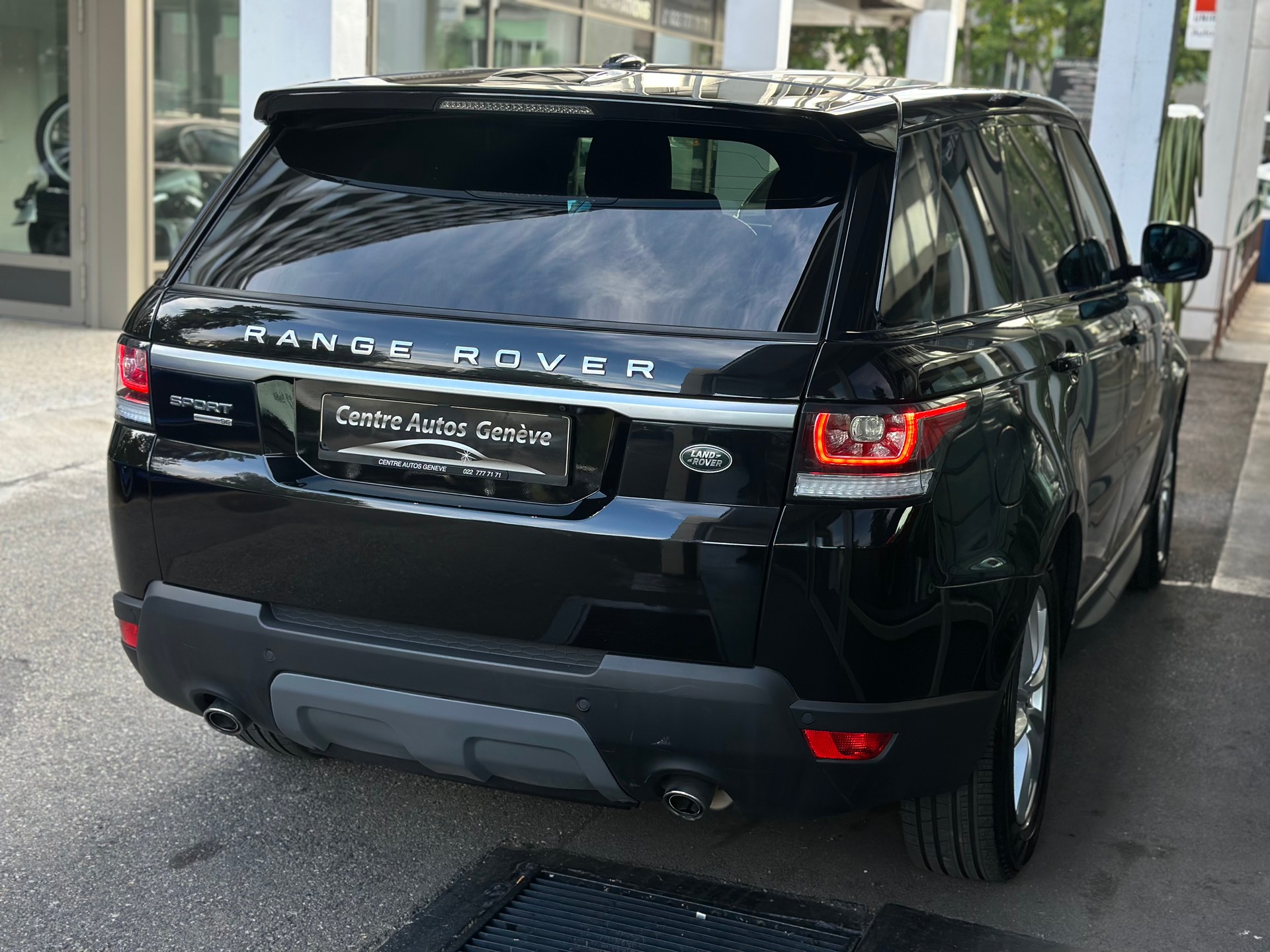 LAND ROVER Range Rover Sport 3.0 TDV6 SE Automatic-image-7