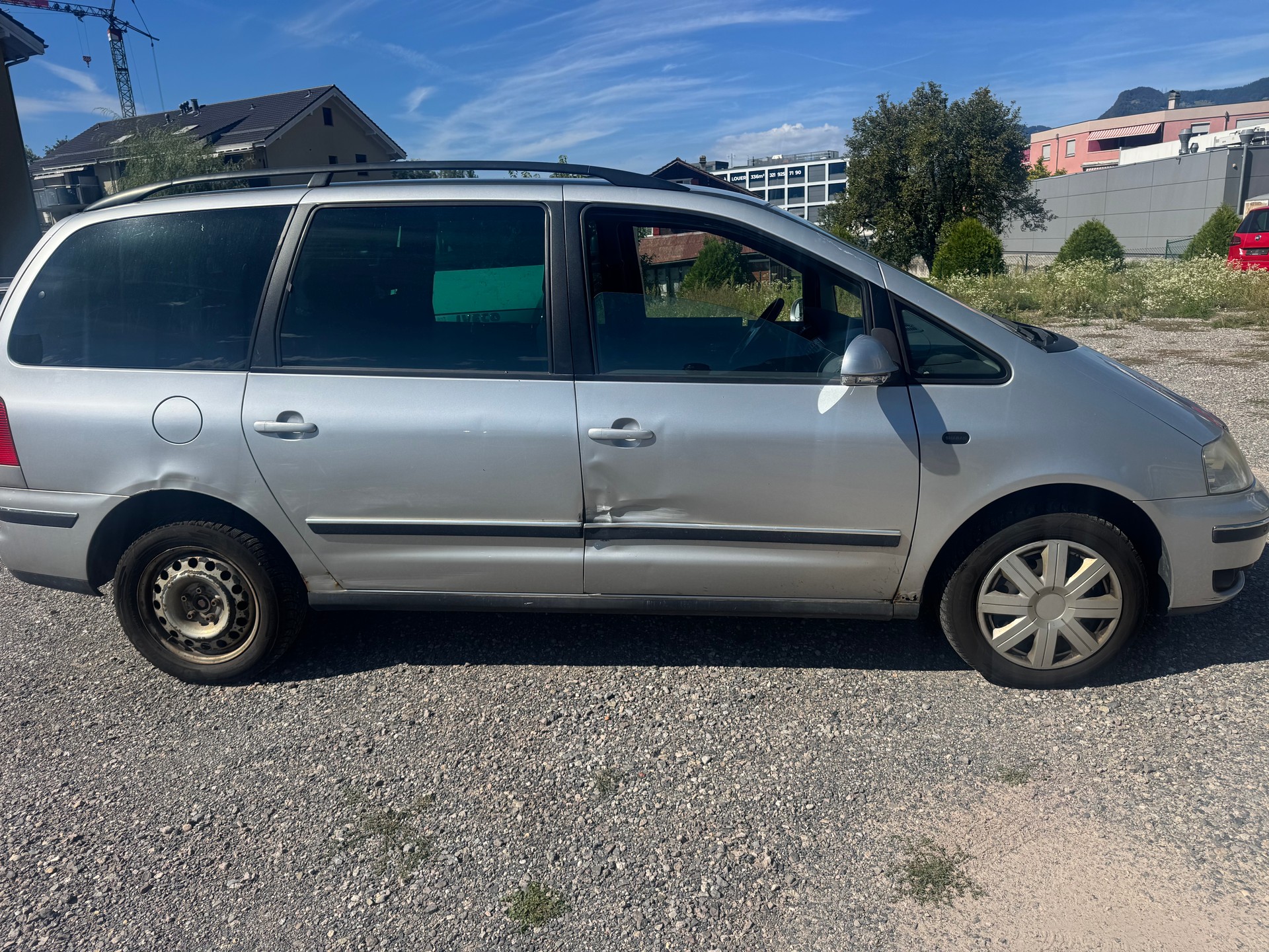 VW Sharan 1.9 TDI Freestyle 4Motion-image-3