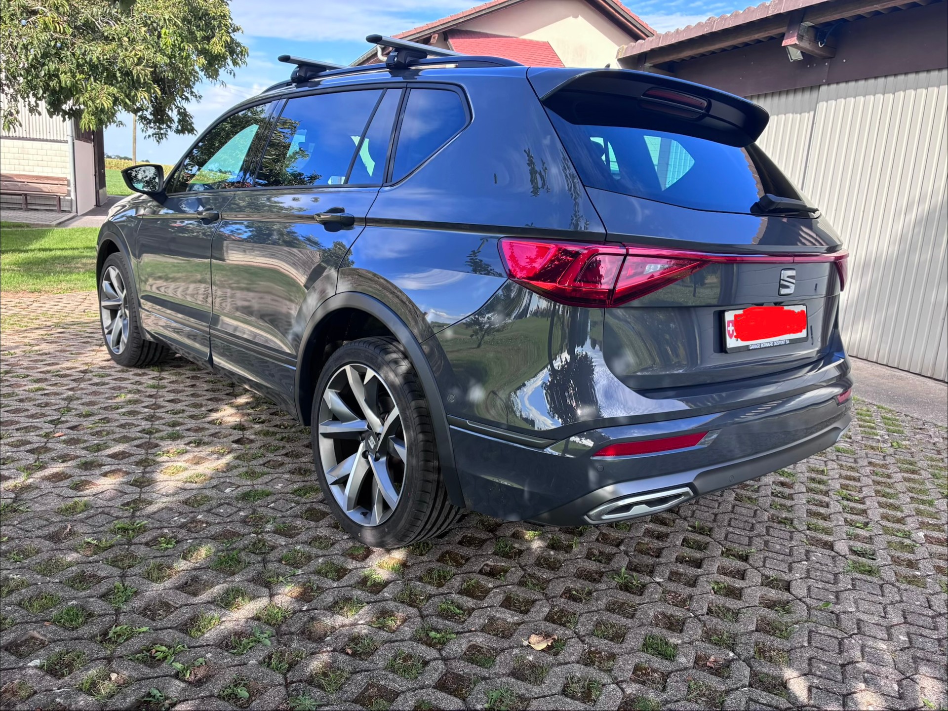 SEAT 2.0 TSI Hola FR 4Drive DSG-image-1