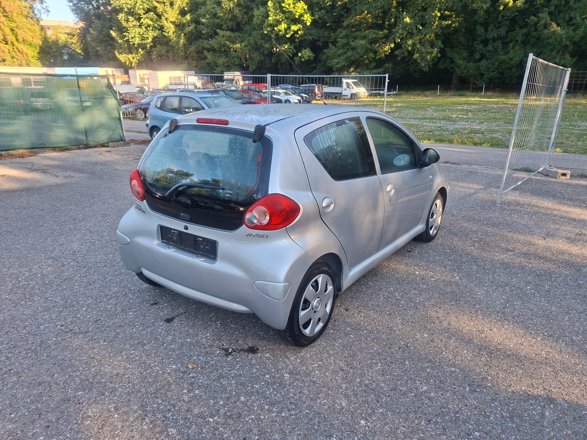 TOYOTA Aygo 1.0 Linea Luna-image-5