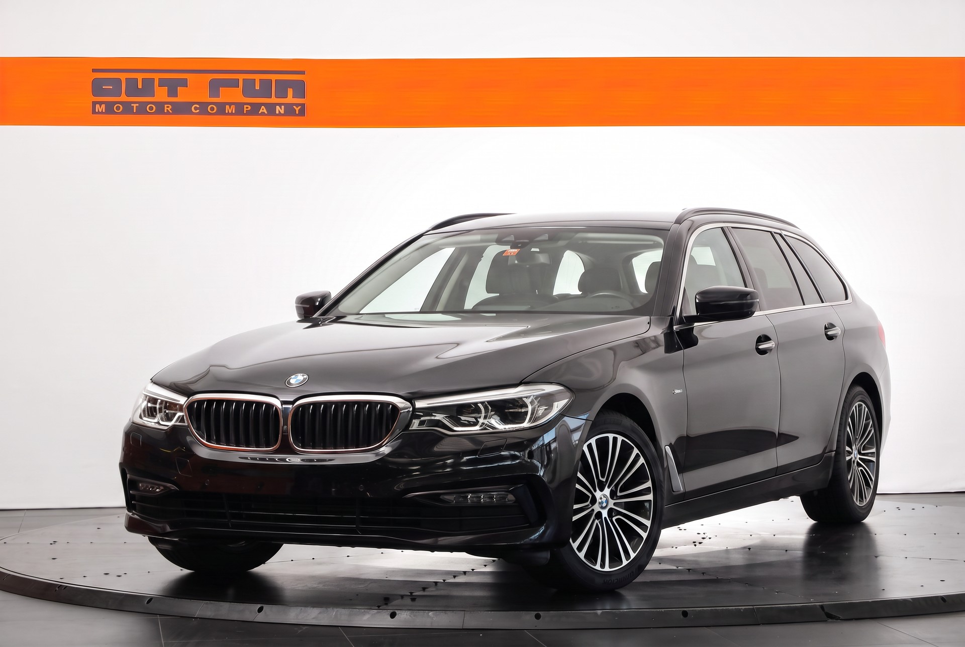 BMW 520d xDrive Touring Sport Line Steptronic-image-0