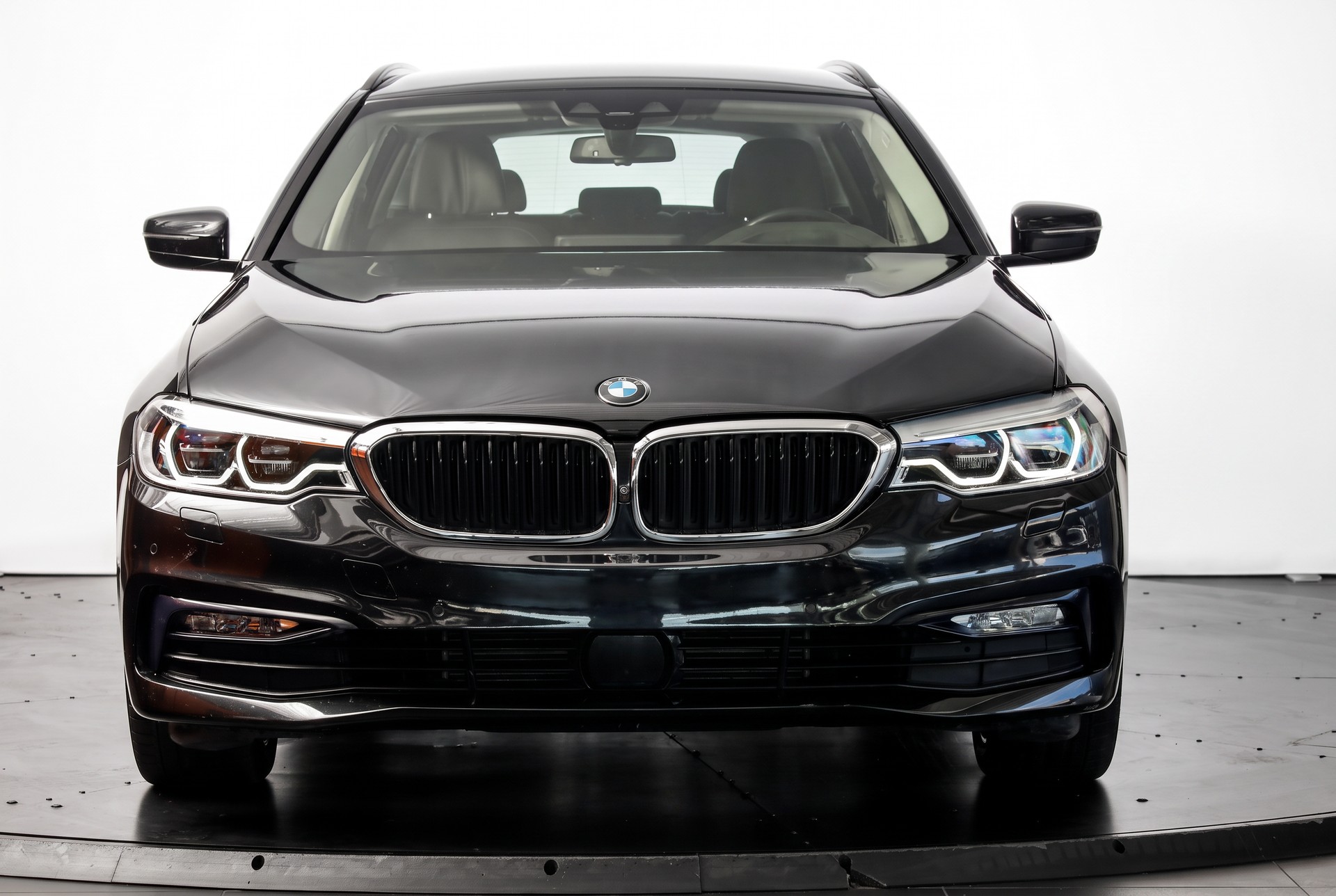 BMW 520d xDrive Touring Sport Line Steptronic-image-1
