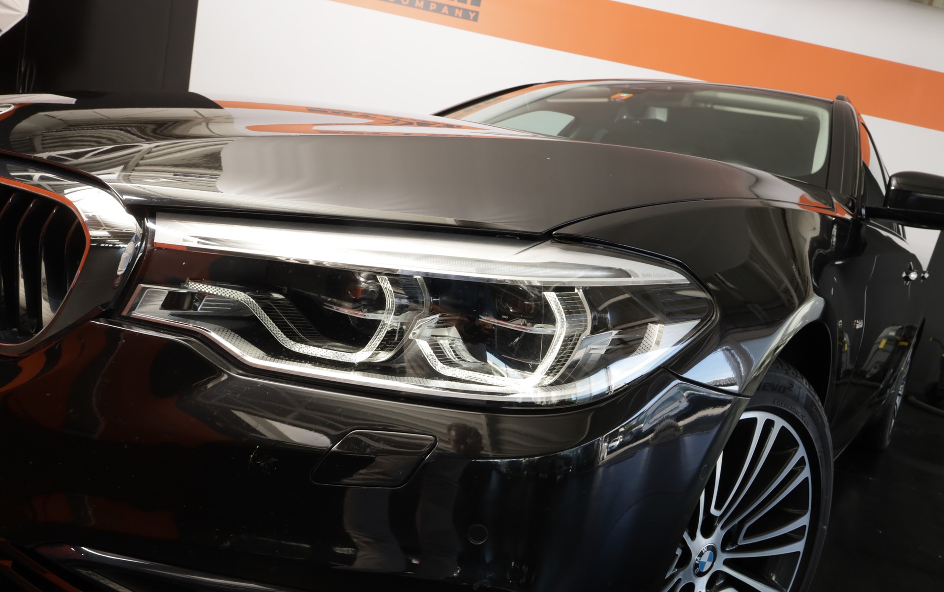 BMW 520d xDrive Touring Sport Line Steptronic-image-7