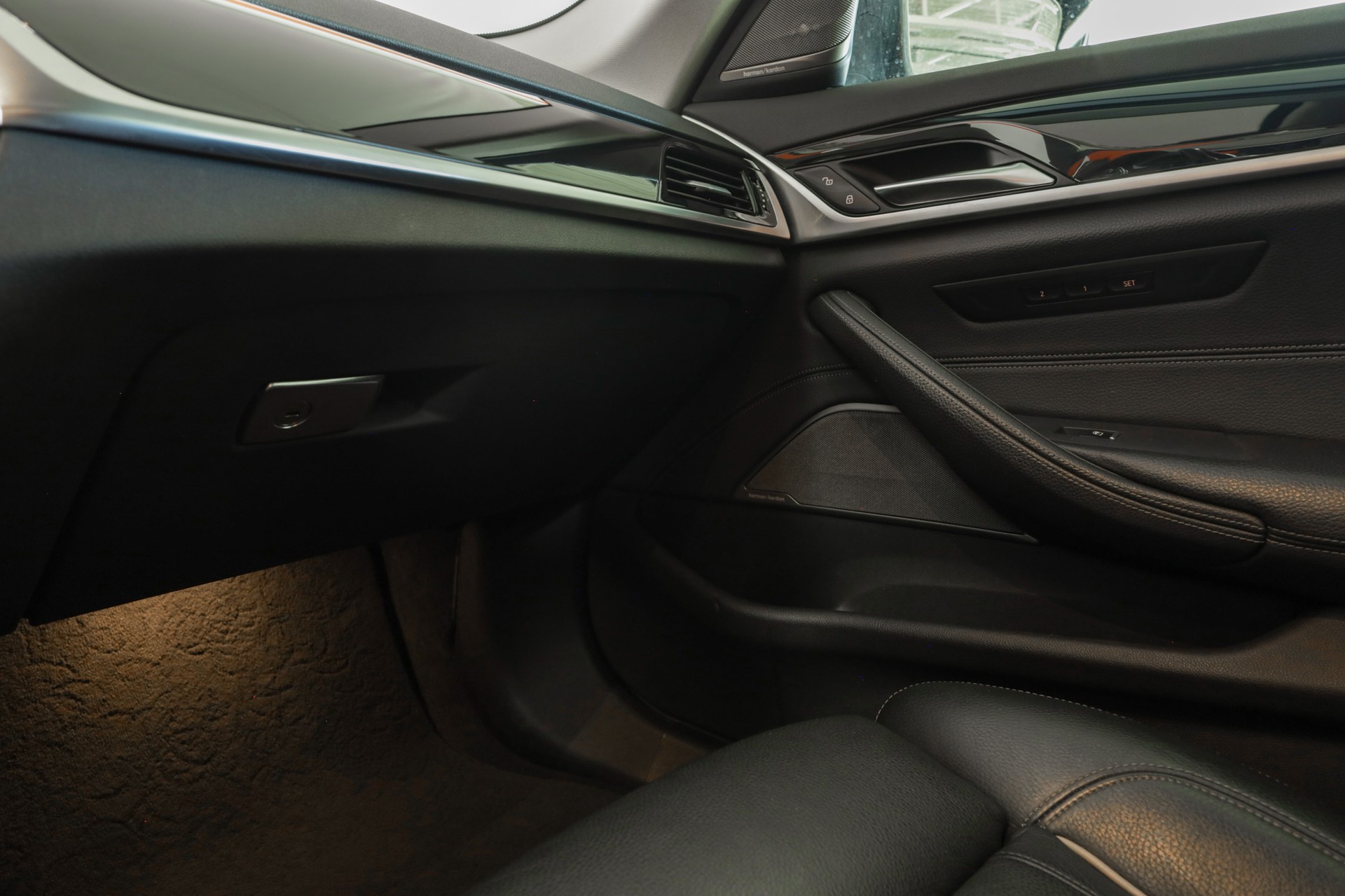 BMW 520d xDrive Touring Sport Line Steptronic-image-17