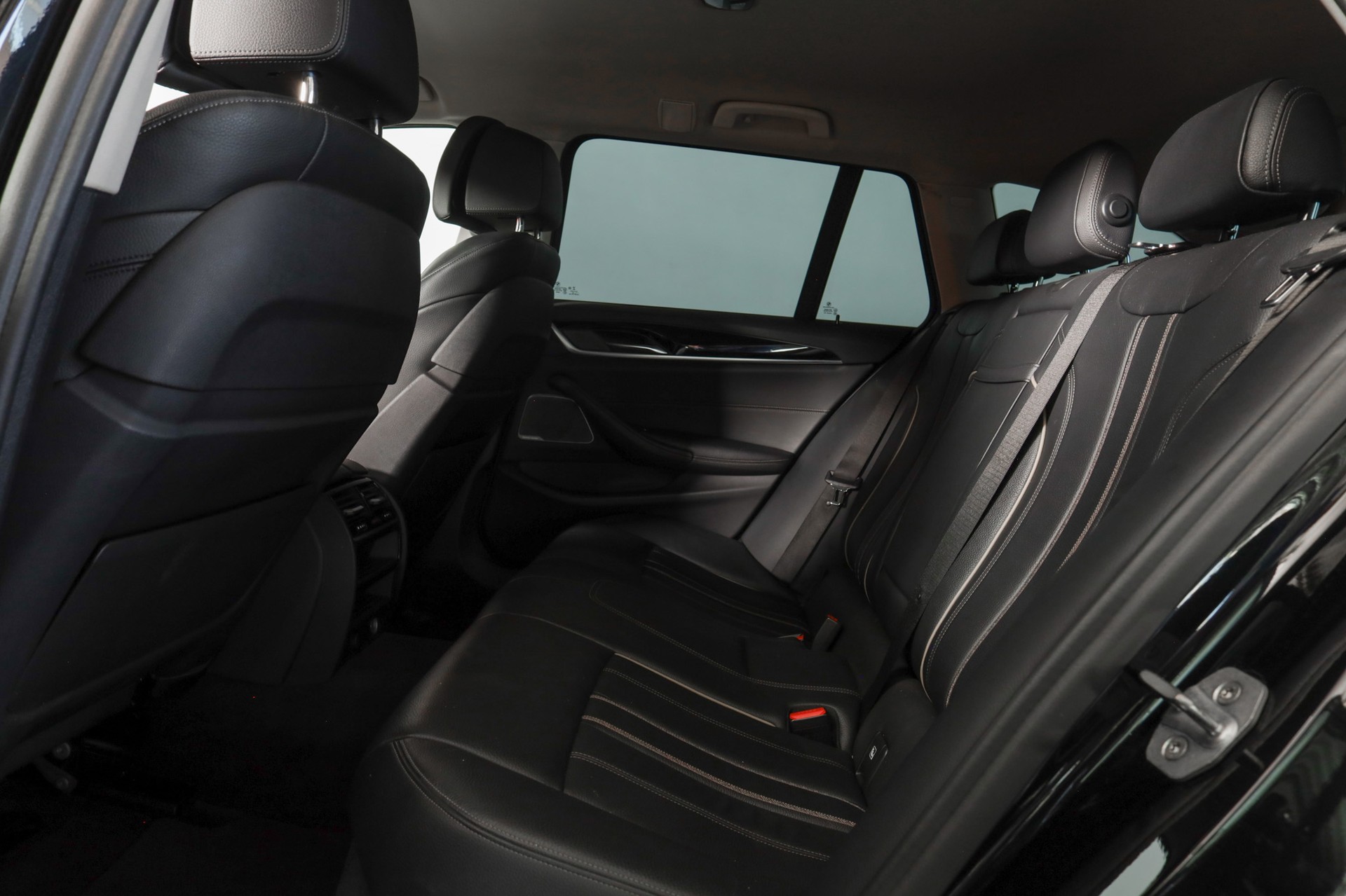 BMW 520d xDrive Touring Sport Line Steptronic-image-13
