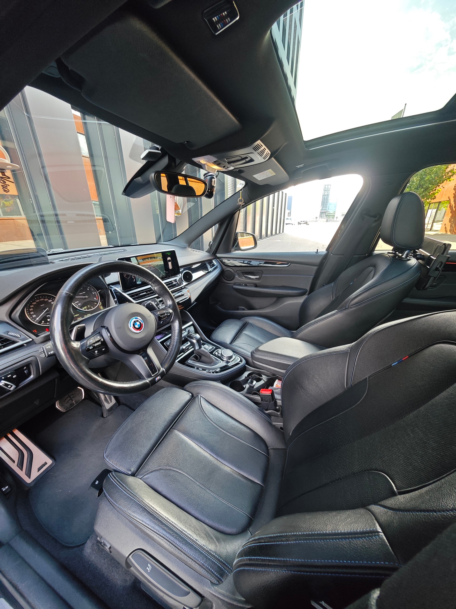 BMW 220d xDrive SAG-image-8