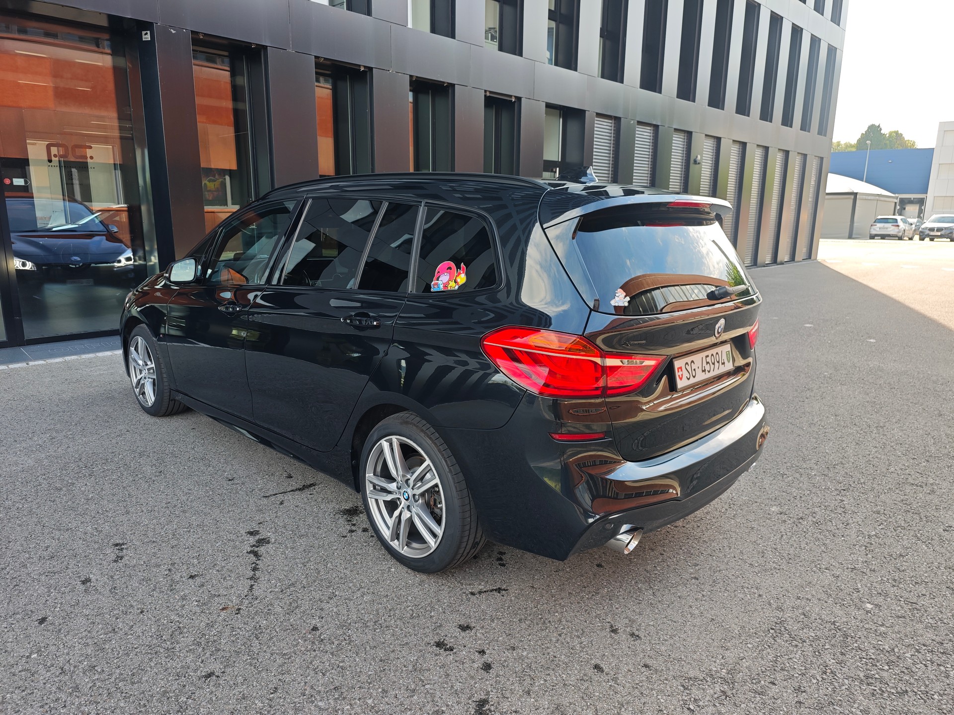 BMW 220d xDrive SAG-image-4