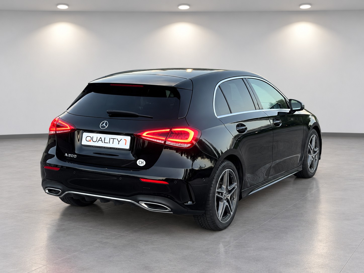 MERCEDES-BENZ A 200 AMG Line 7G-DCT-image-6