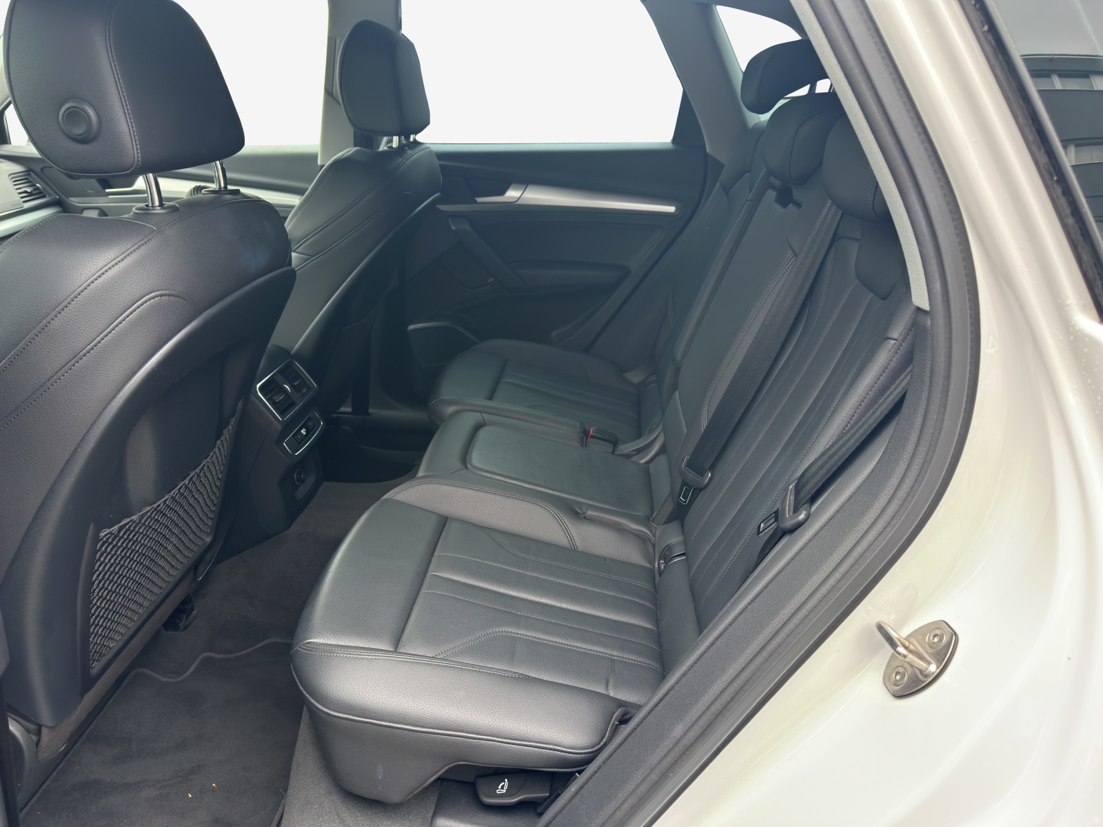AUDI Q5 2.0 TDI quattro S-tronic-image-11