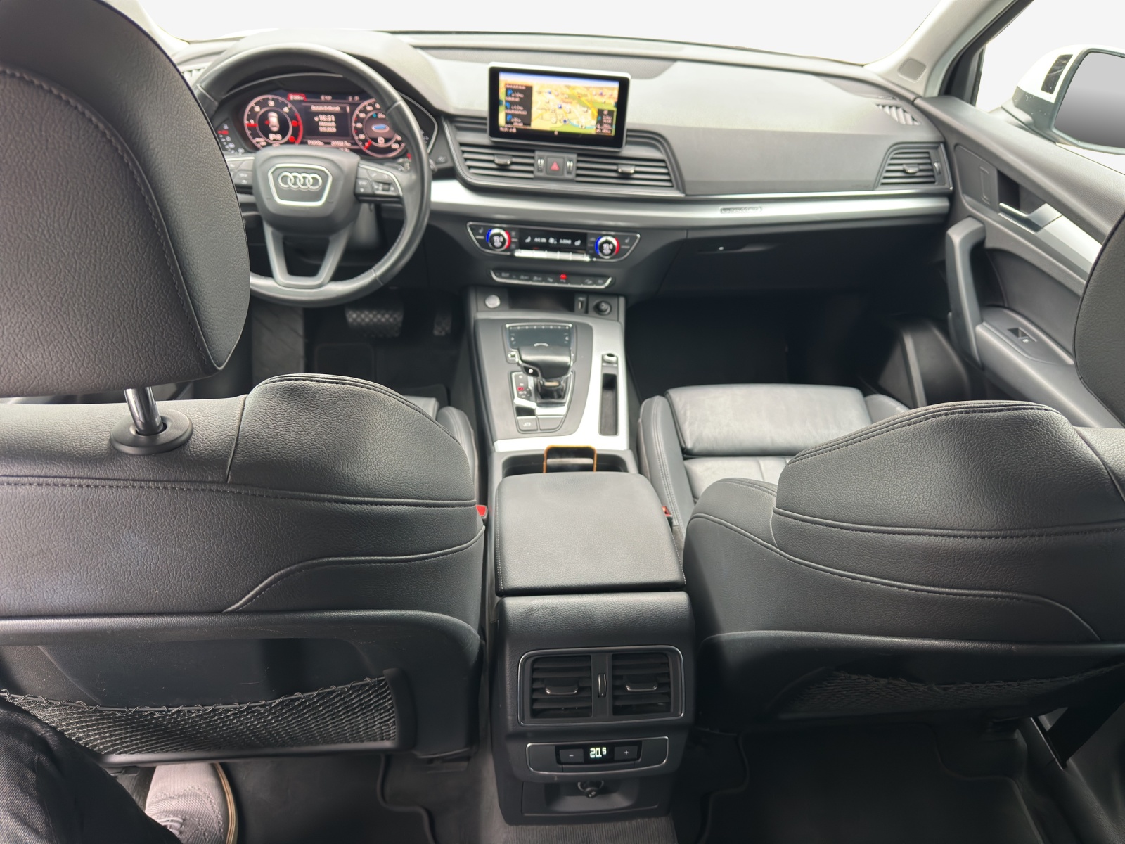 AUDI Q5 2.0 TDI quattro S-tronic-image-8