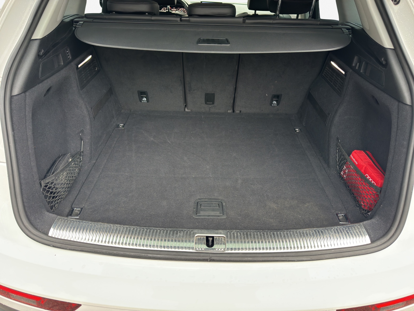 AUDI Q5 2.0 TDI quattro S-tronic-image-12