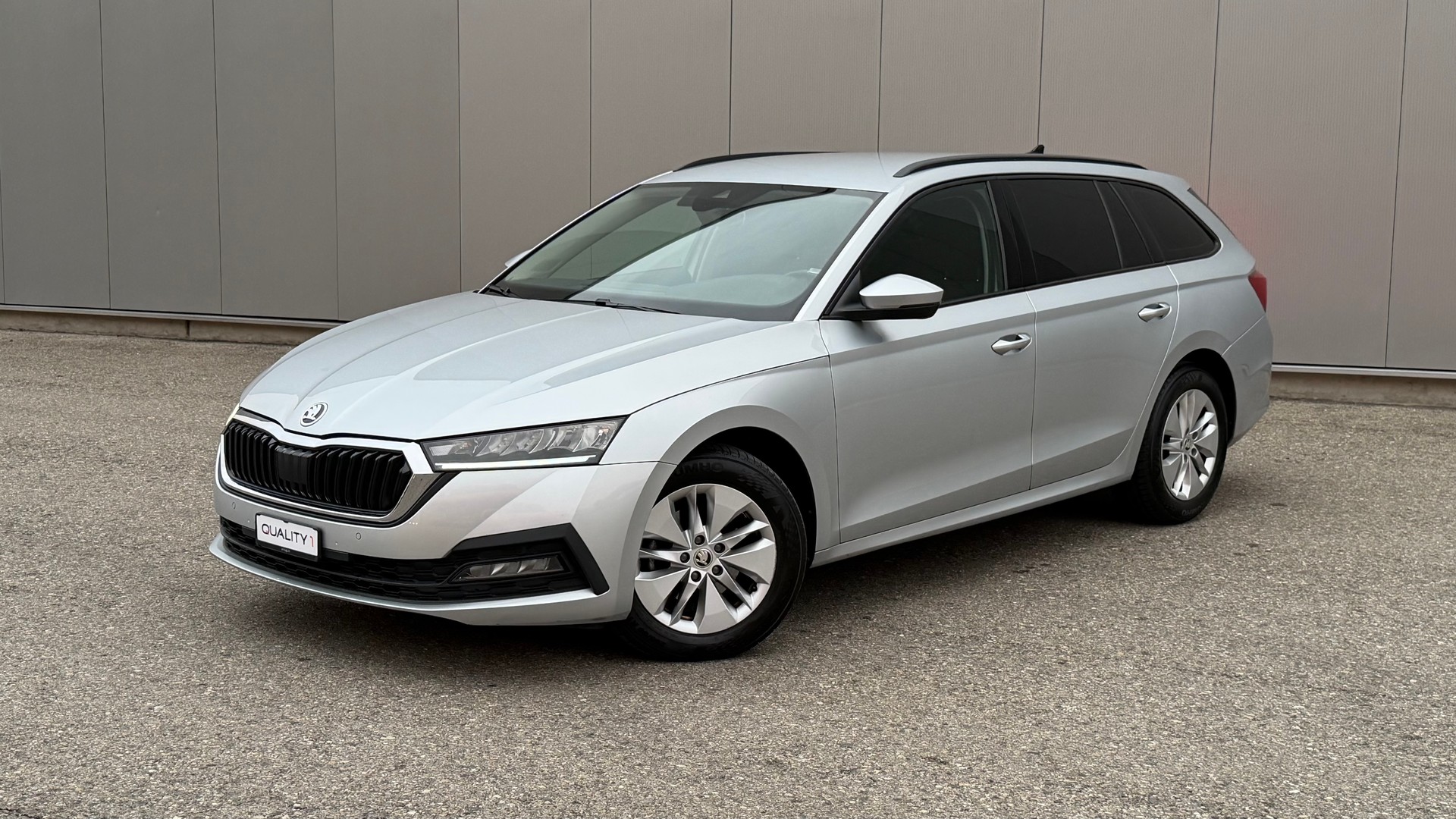 SKODA Octavia Combi 2.0 TDI DSG Ambition-image-0