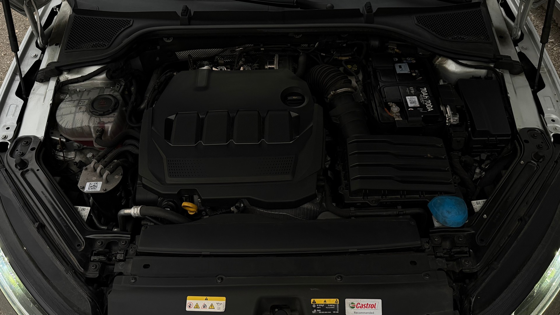 SKODA Octavia Combi 2.0 TDI DSG Ambition-image-13