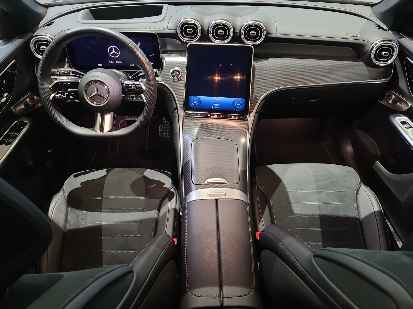 MERCEDES-BENZ GLC 200 AMG Line 4M X254-image-3