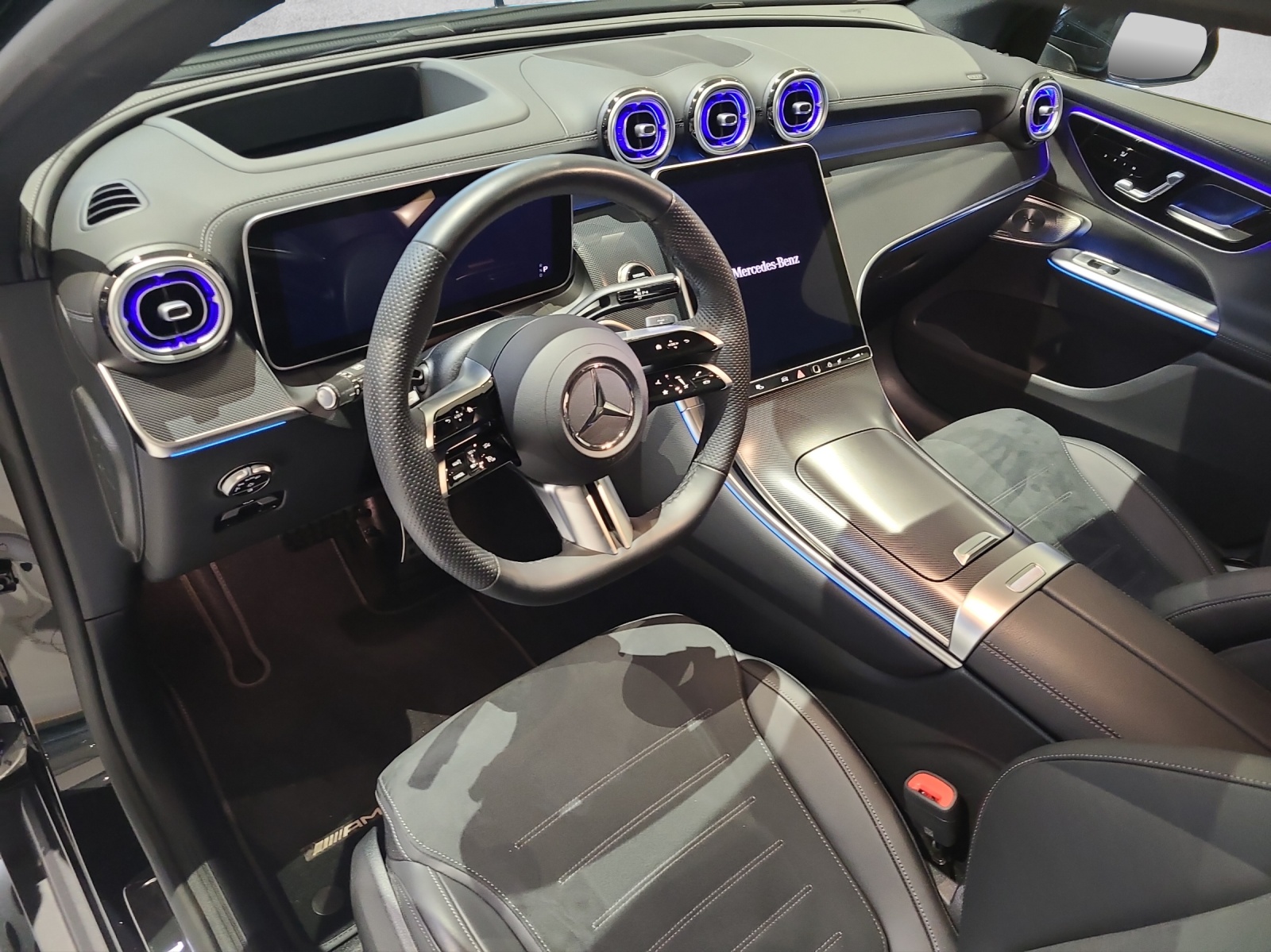 MERCEDES-BENZ GLC 200 AMG Line 4M X254-image-13