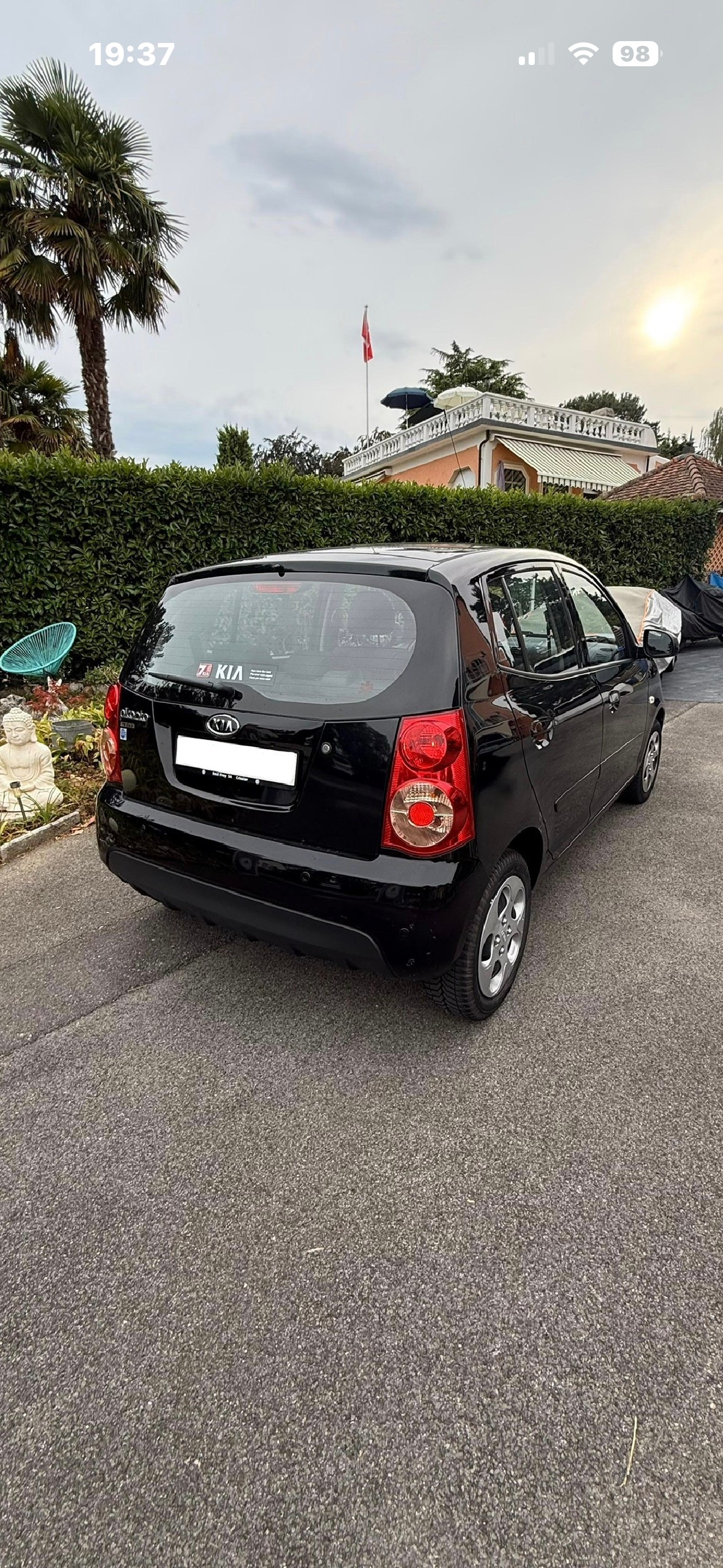 KIA Picanto 1.1 Trend Automatic-image-1