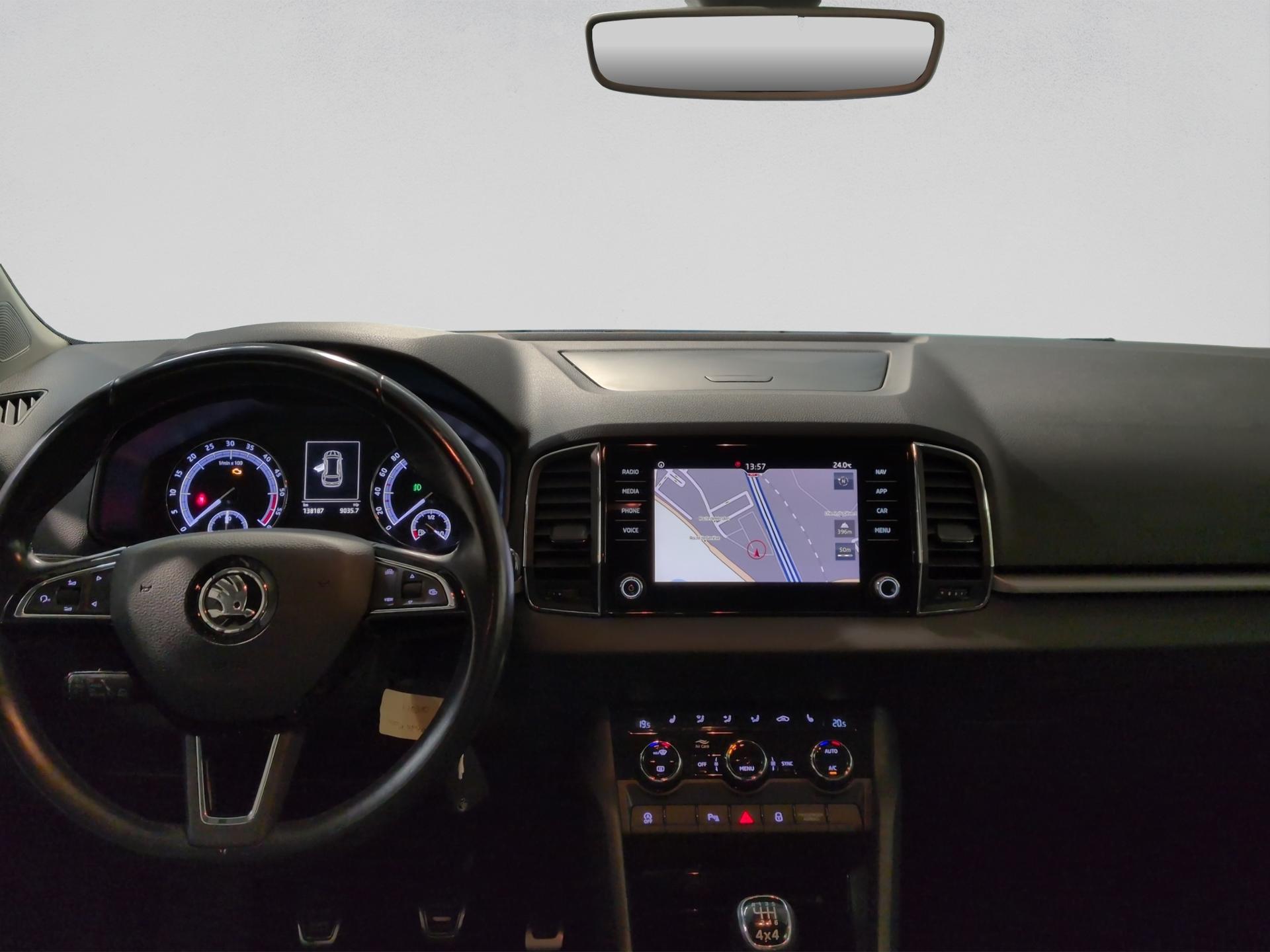 SKODA Karoq 2.0 TDI CR Ambition 4x4-image-13