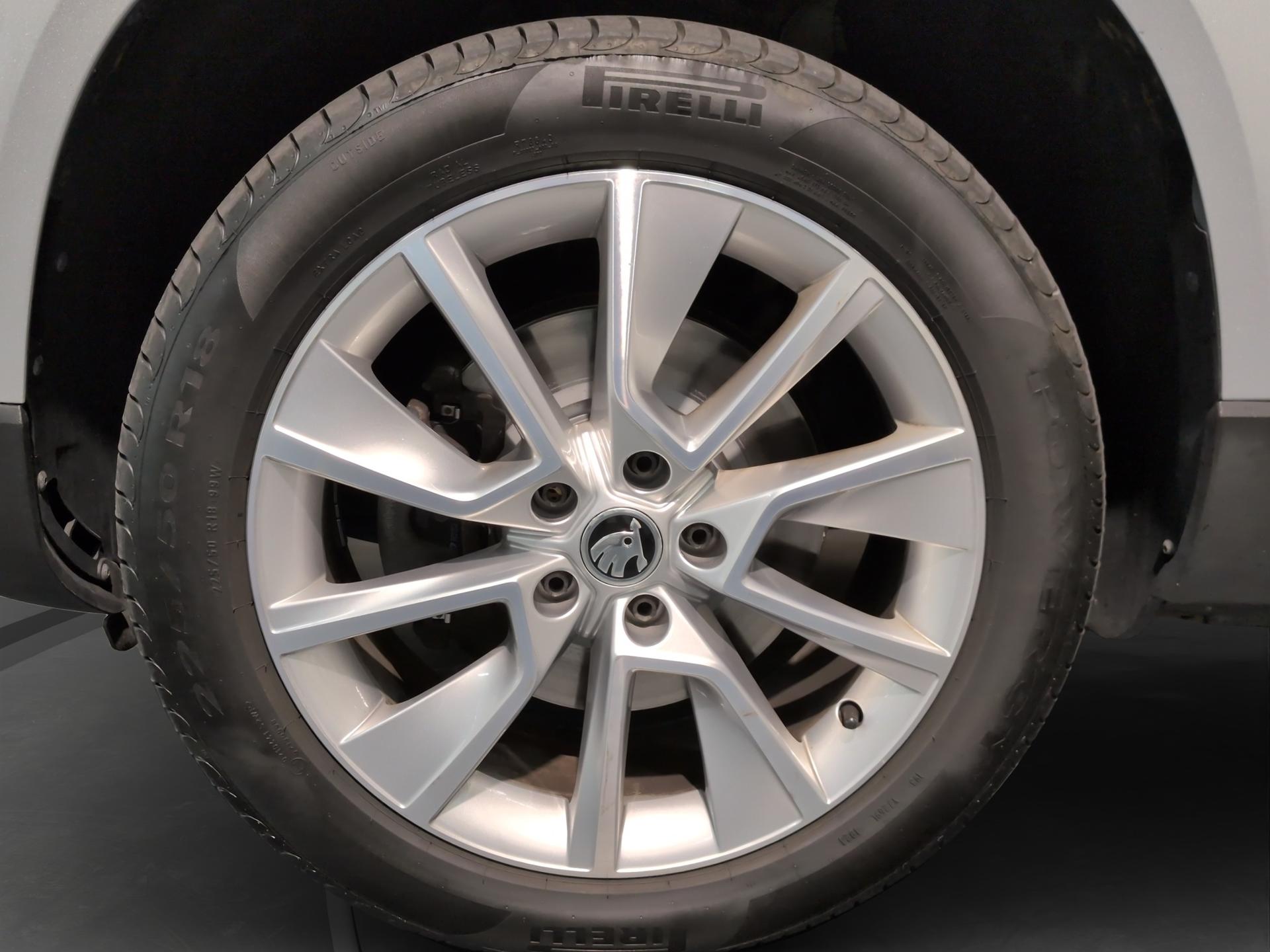 SKODA Karoq 2.0 TDI CR Ambition 4x4-image-22