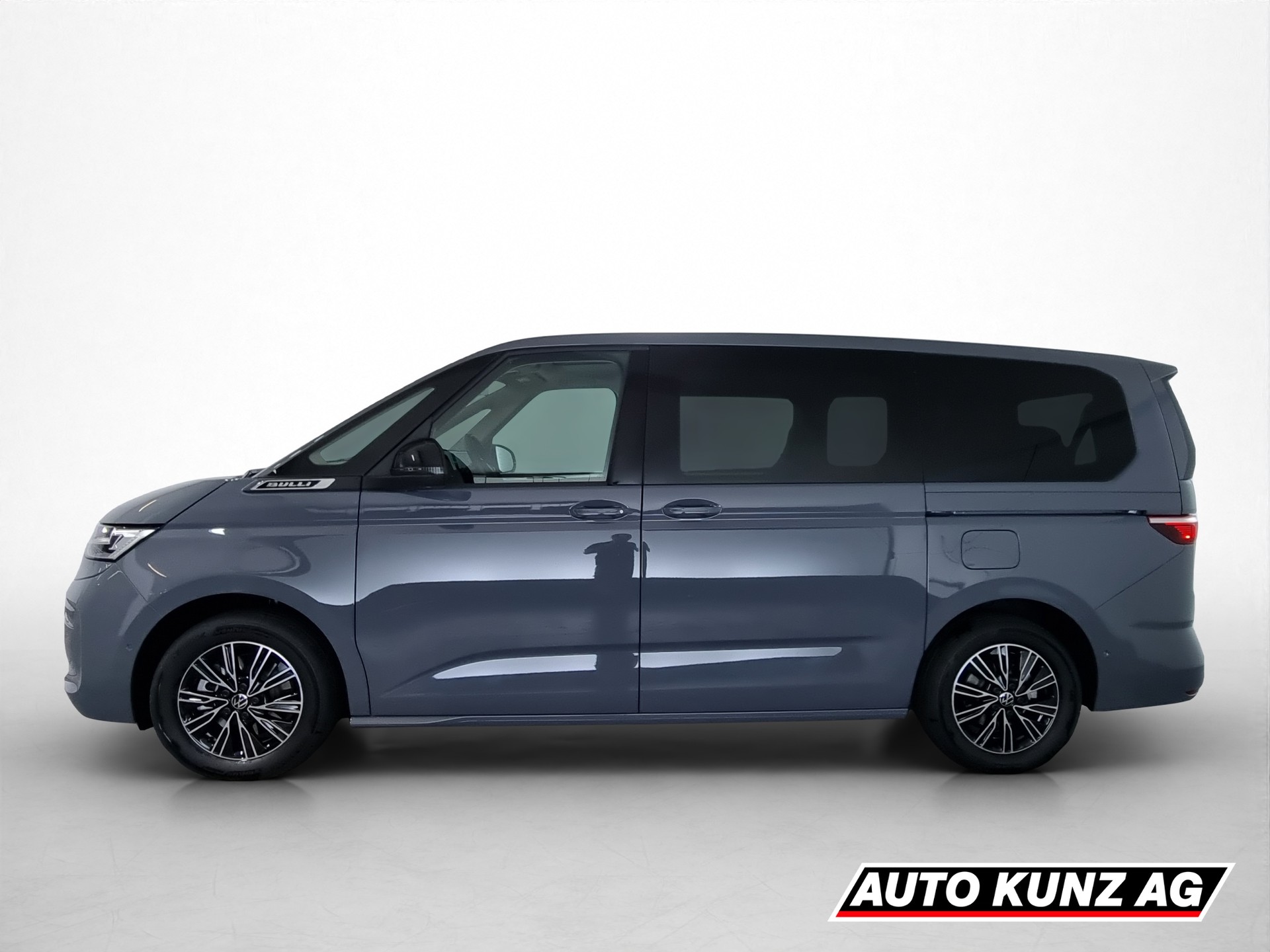 VW T7 Multivan 1.5 TSI eHybrid DSG 4Motion lang-showroom-element-2
