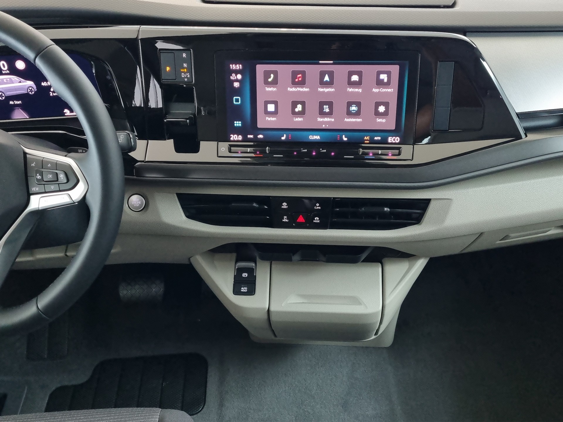 VW T7 Multivan 1.5 TSI eHybrid DSG 4Motion lang-image-9