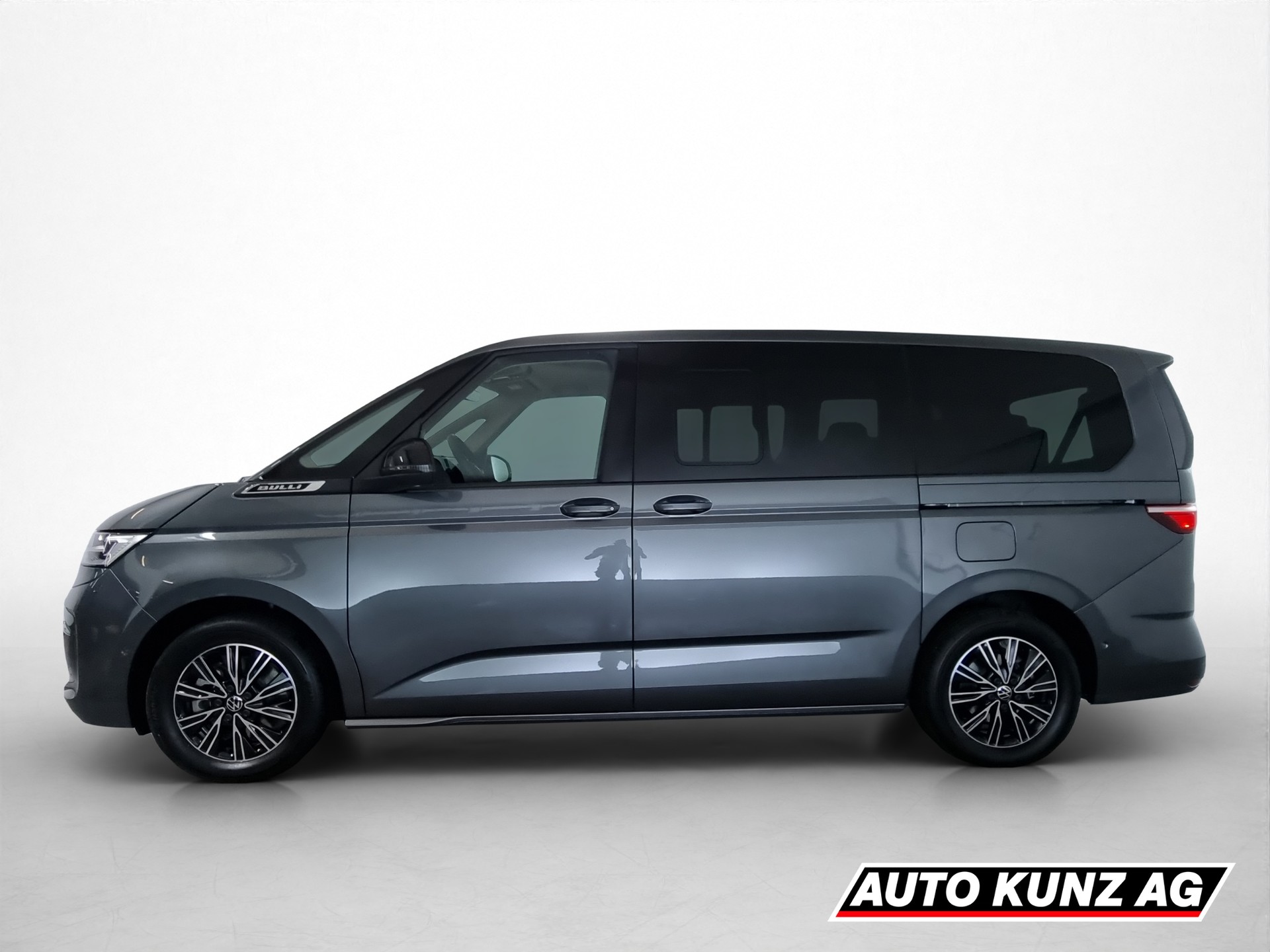 VW T7 Multivan 1.5 TSI eHybrid DSG 4Motion lang-image-2