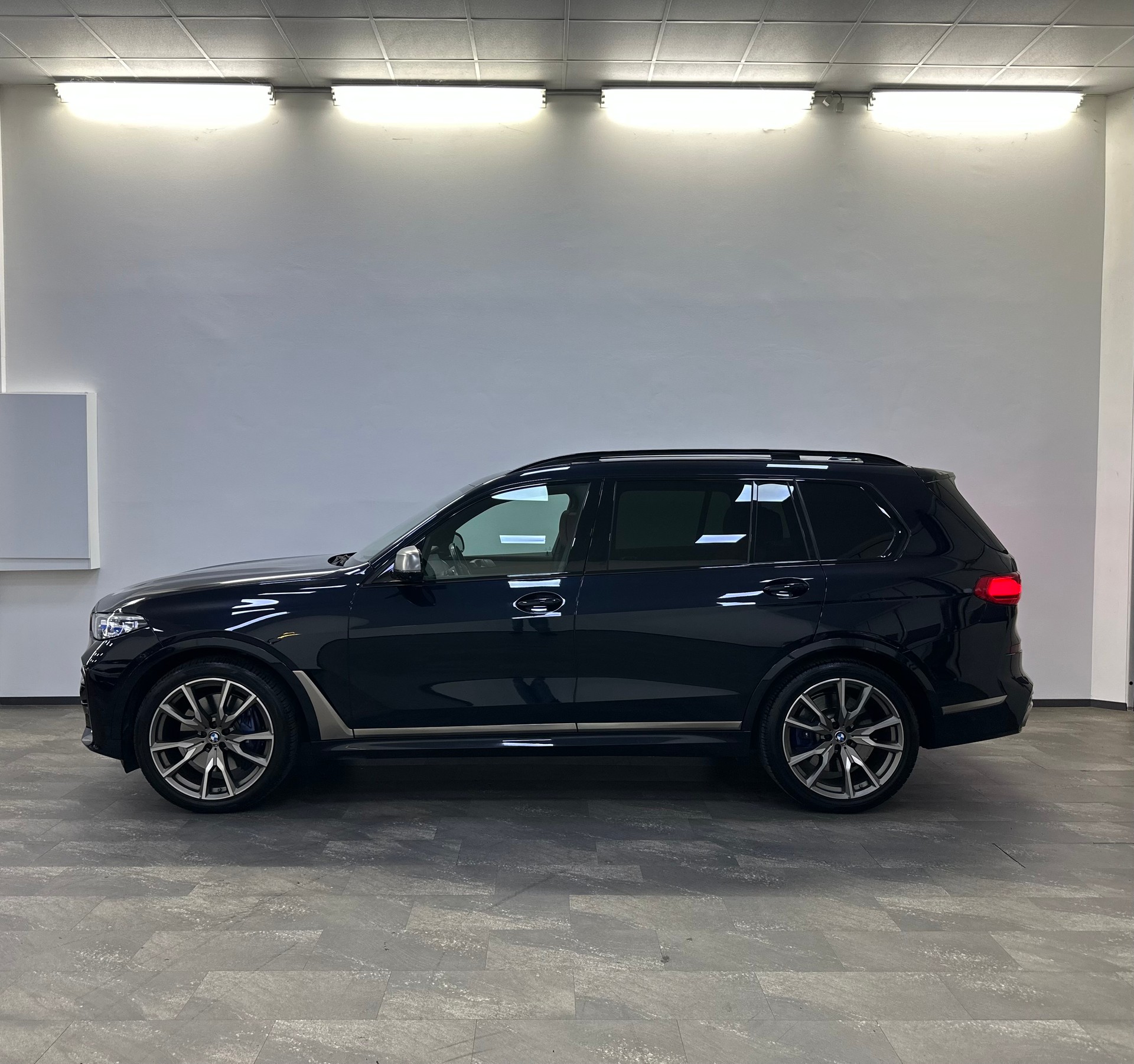 BMW X7 xDrive M50i Steptronic-image-3