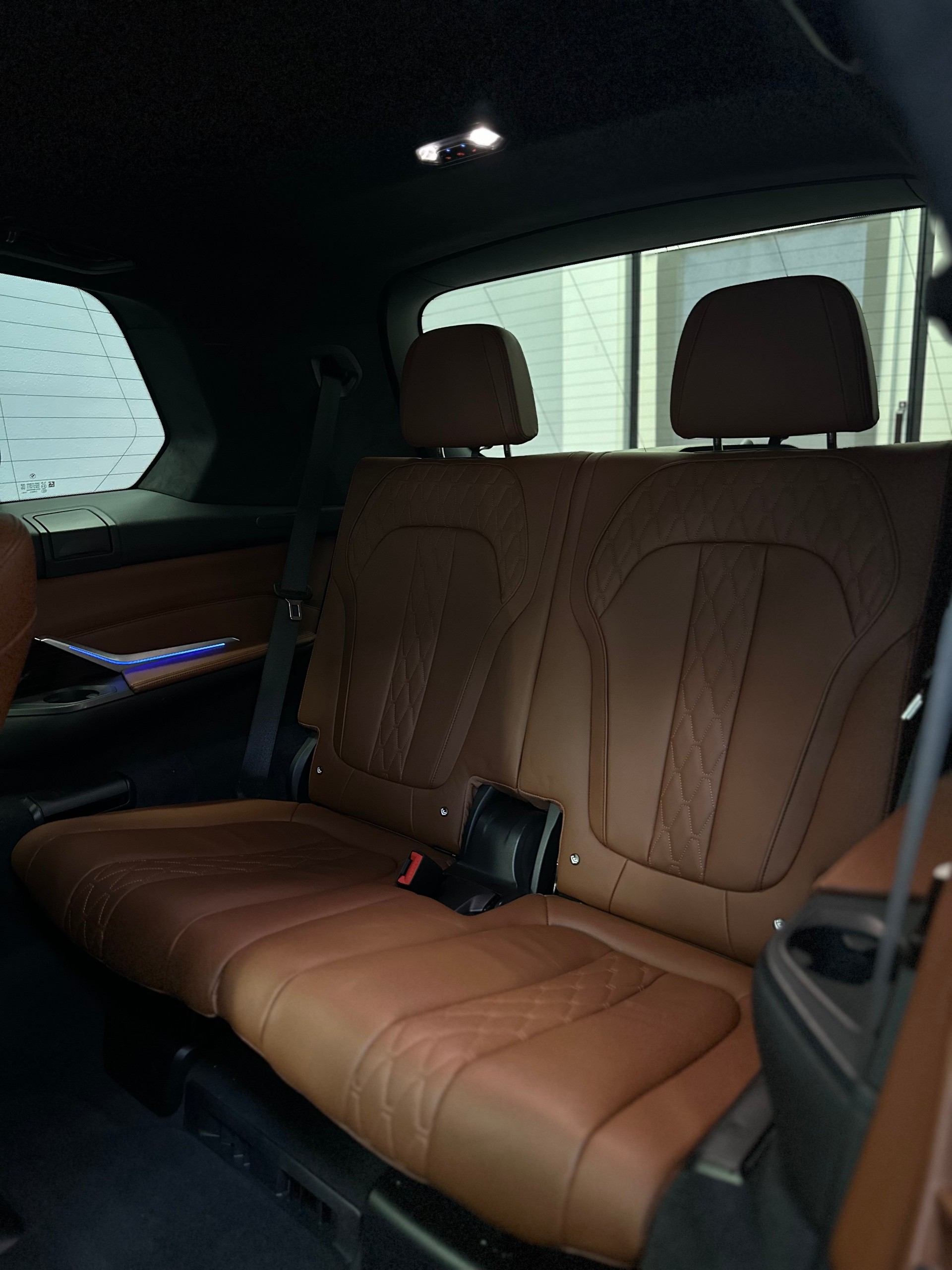 BMW X7 xDrive M50i Steptronic-image-19
