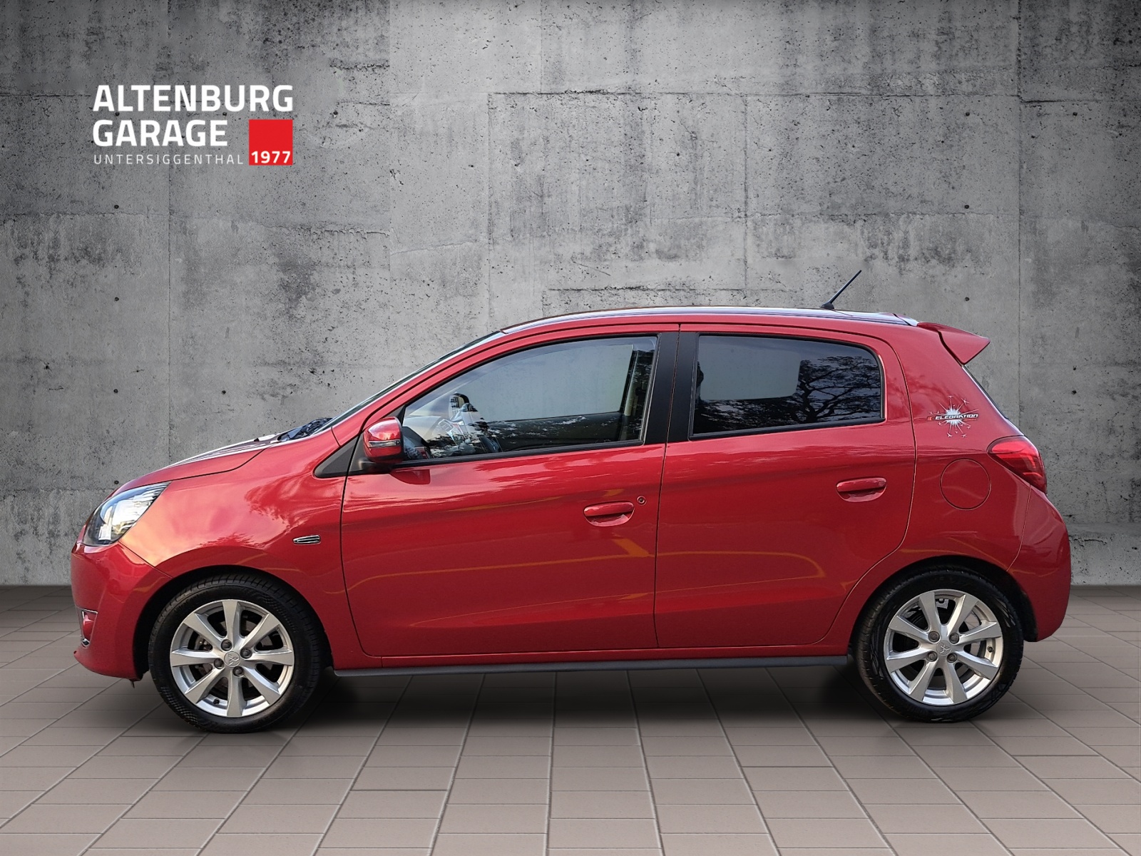 MITSUBISHI Space Star 1.2 MIVEC Celebration 300K-showroom-element-1