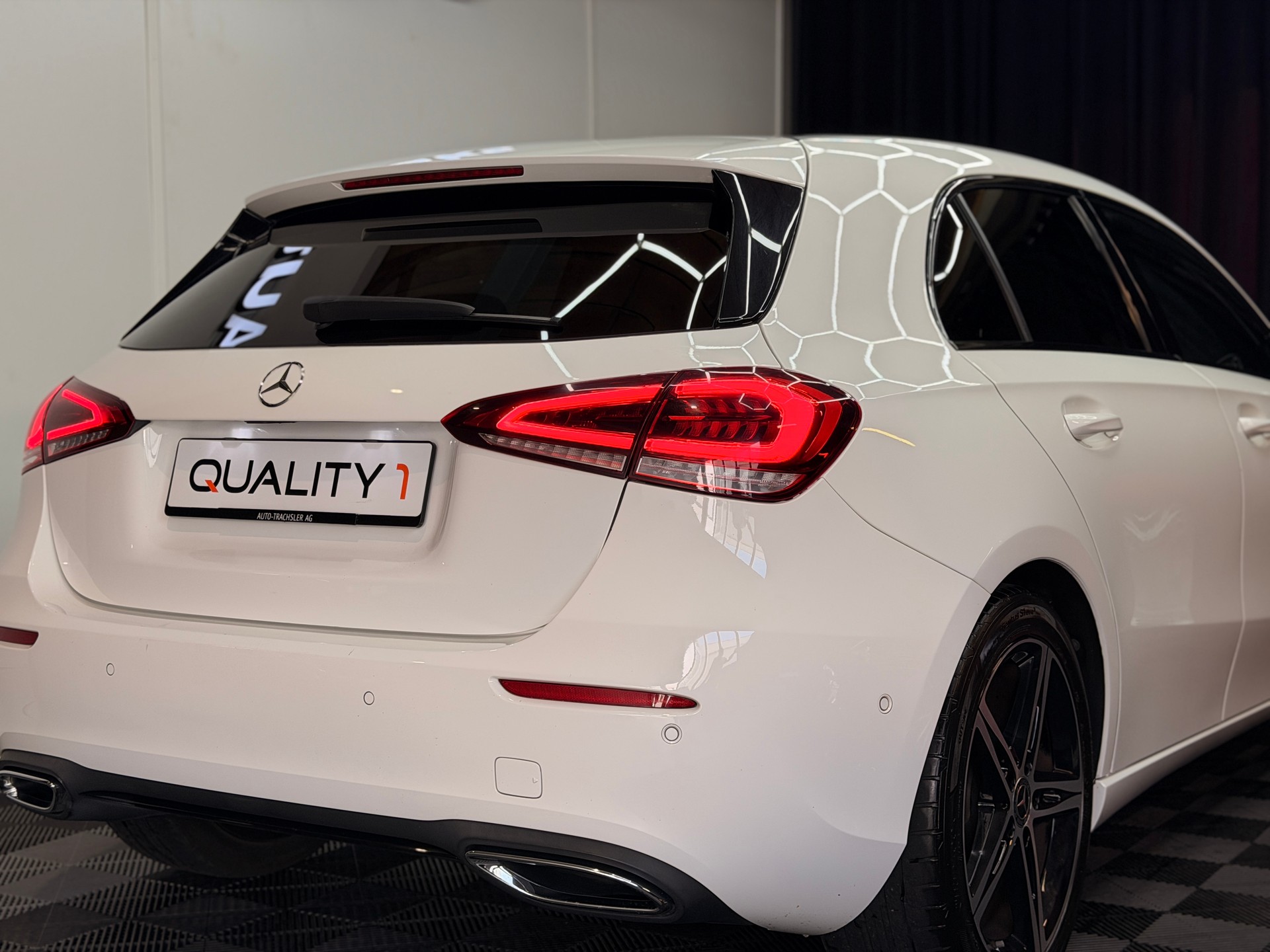 MERCEDES-BENZ A 180 d Progressive-image-2