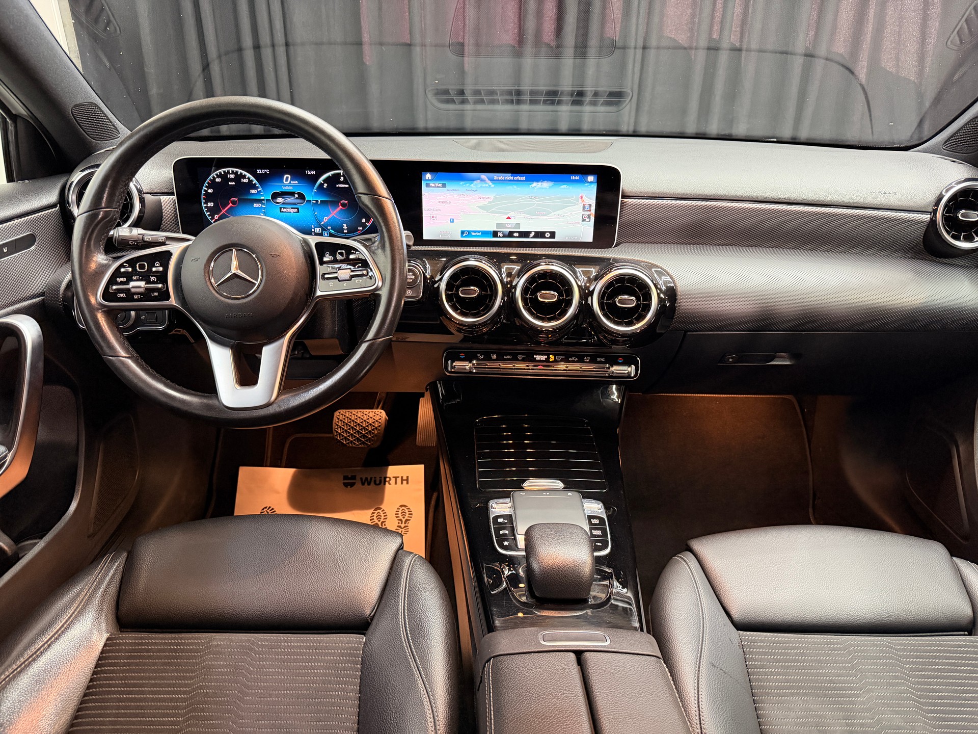 MERCEDES-BENZ A 180 d Progressive-image-7
