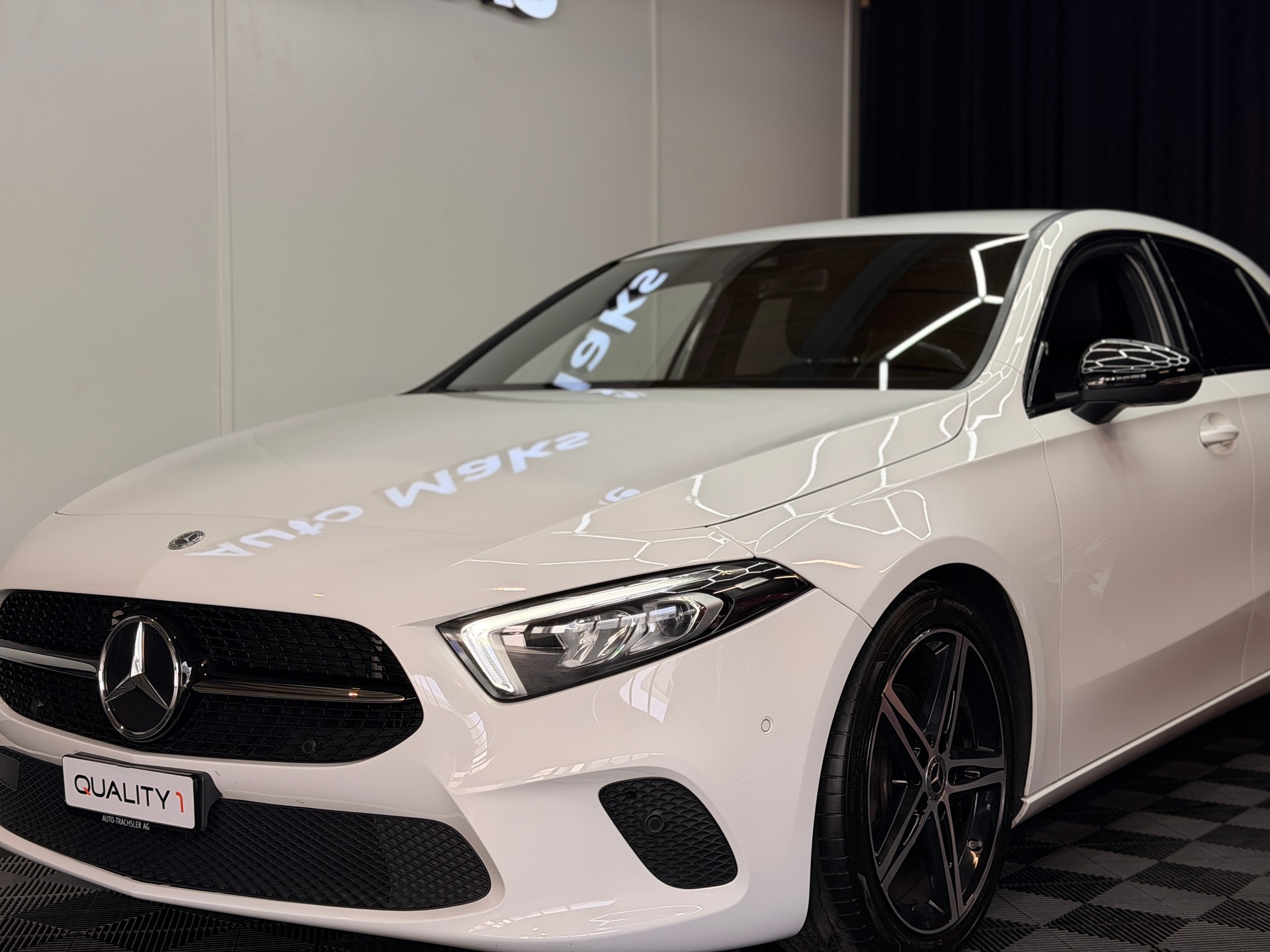 MERCEDES-BENZ A 180 d Progressive-image-3