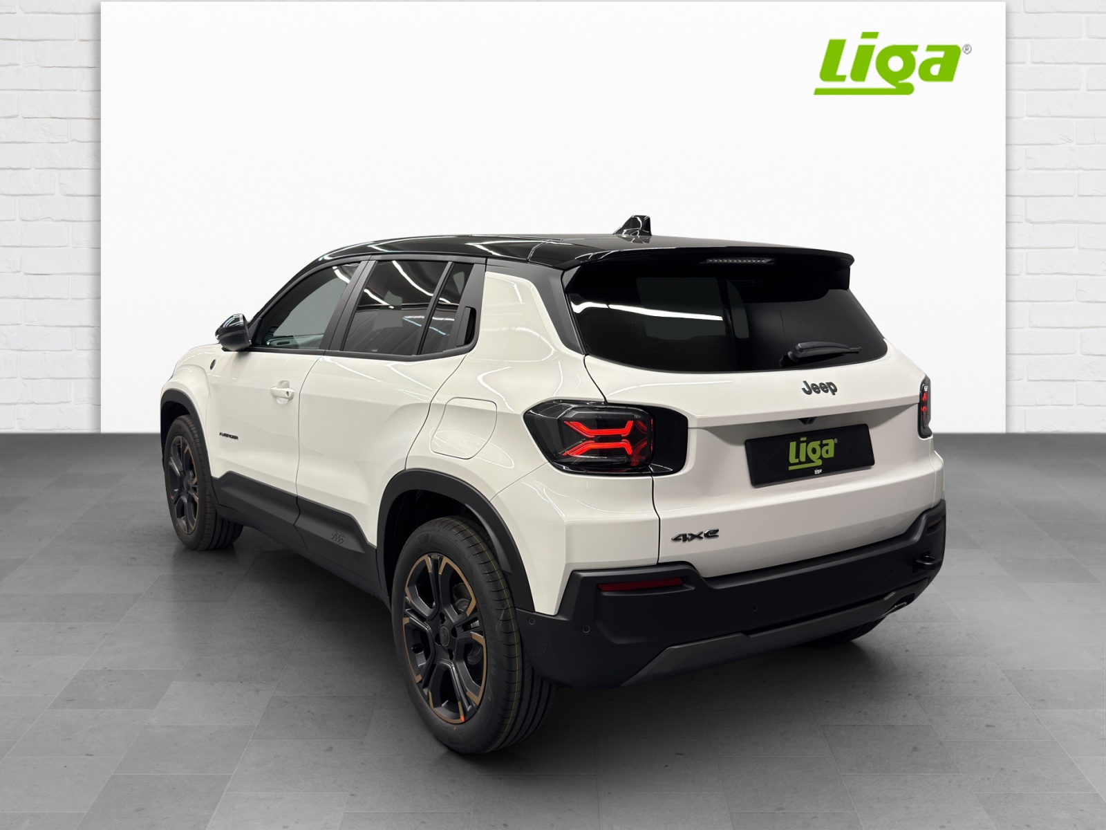 JEEP Avenger 1.2 MHEV 85th Sky Anniversary 4xe-showroom-element-3