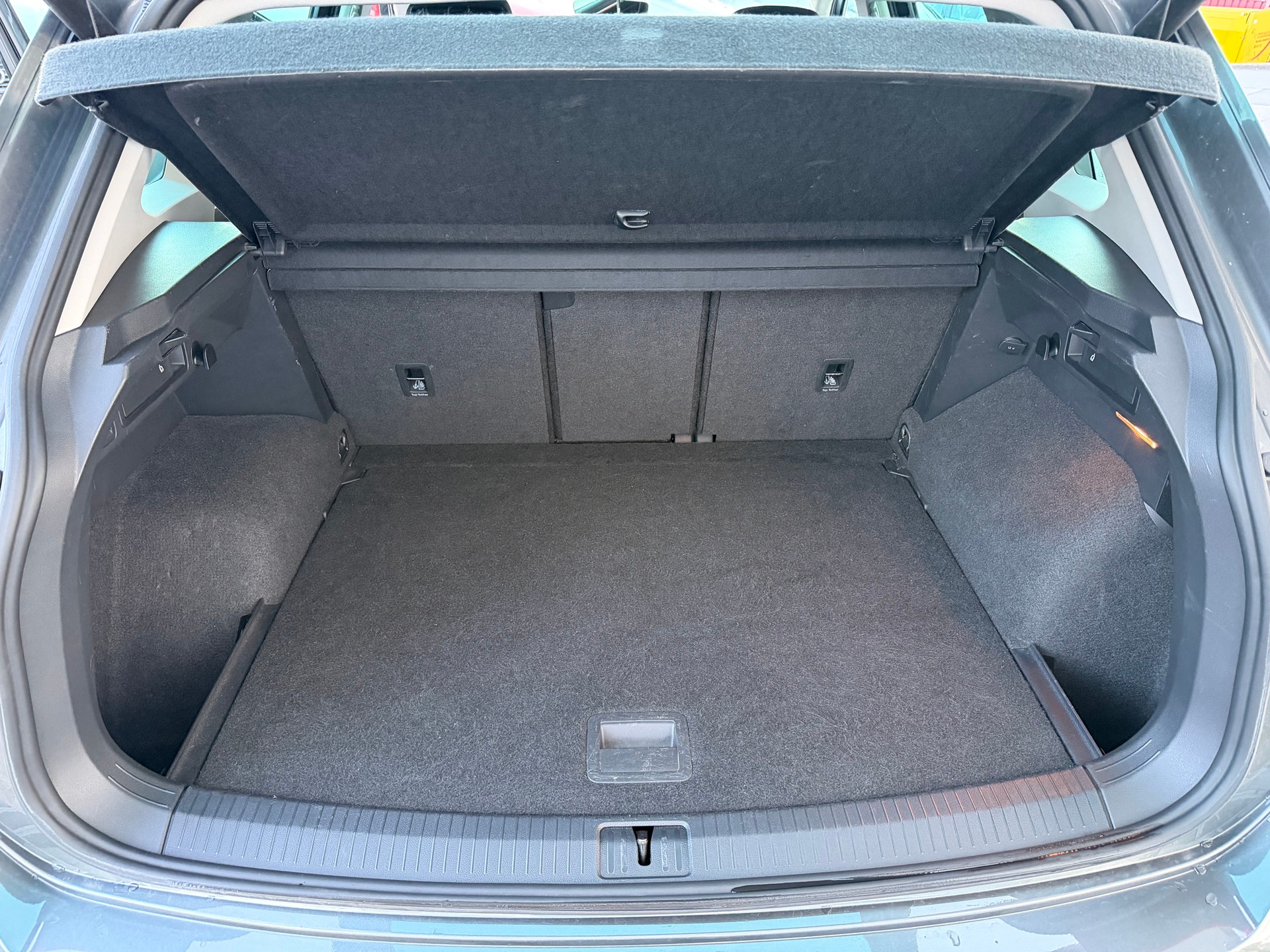VW Tiguan 2.0 TDI SCR Highline 4Motion DSG-image-9