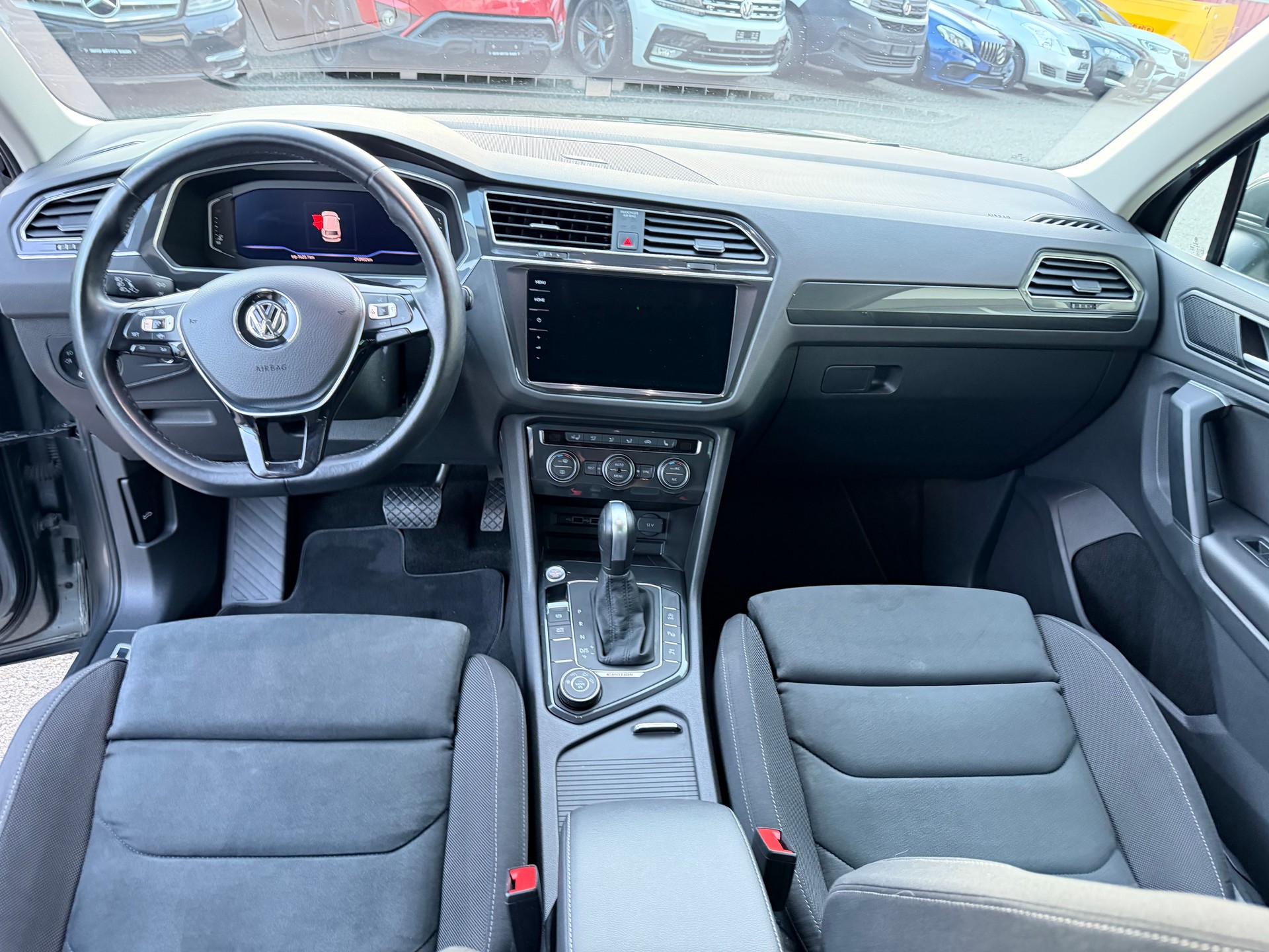 VW Tiguan 2.0 TDI SCR Highline 4Motion DSG-image-8