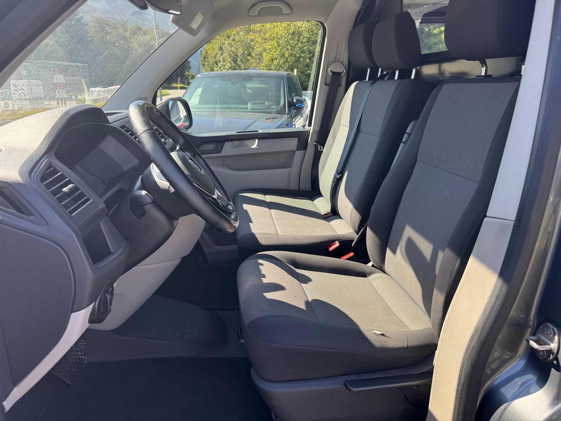 VW T6 2.0 Bi-TDI 4Motion DSG-image-13