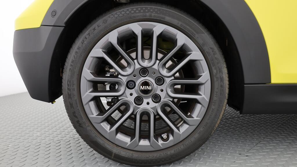 MINI Cooper Cabrio C-image-9