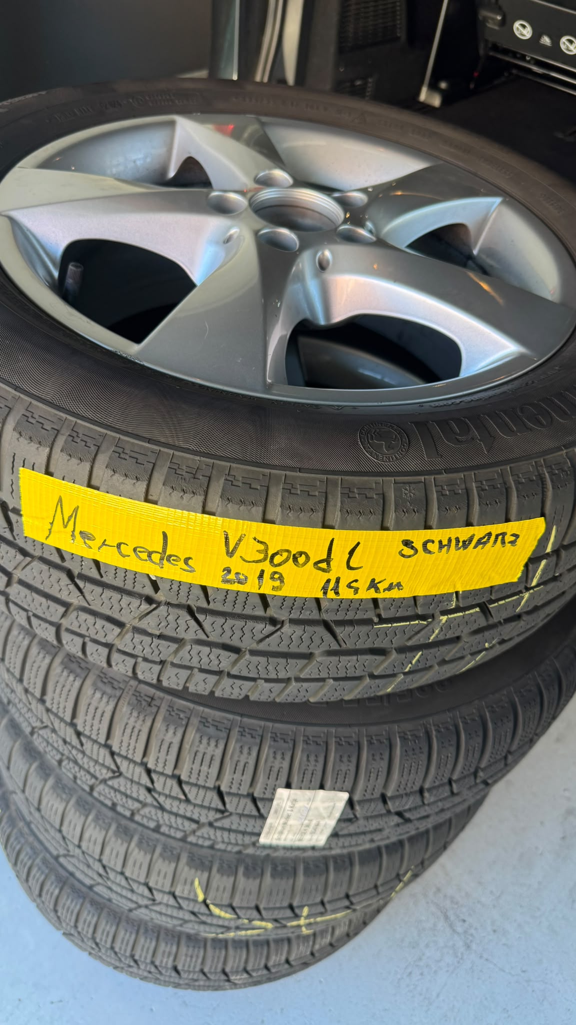 MERCEDES-BENZ V 300 d lang Avantgarde 4Matic 9G-Tronic (CH) 7Plätzer + 2.5T AHK-image-31