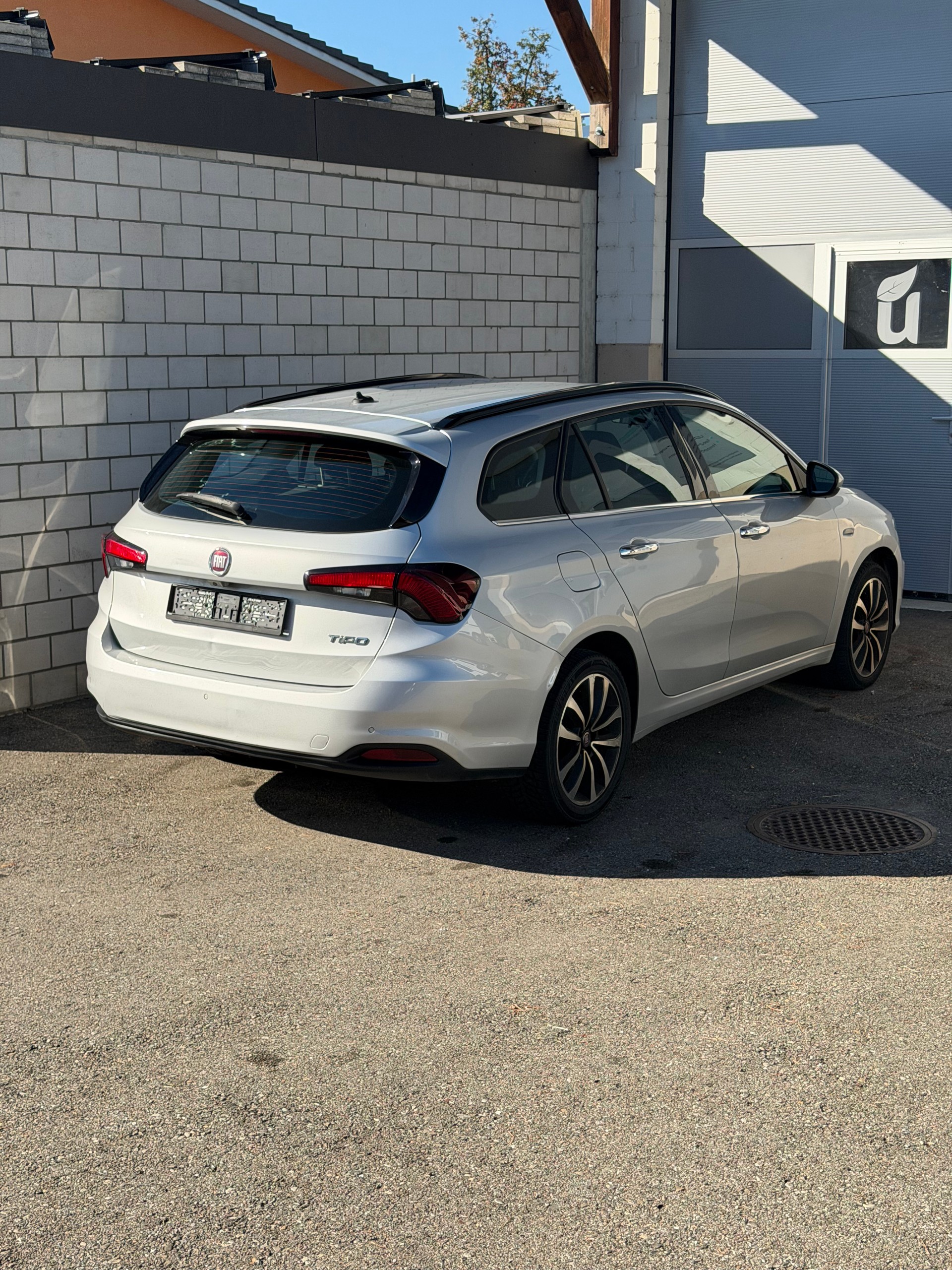 FIAT Tipo 1.6MJ Station Wagon Lounge-image-3