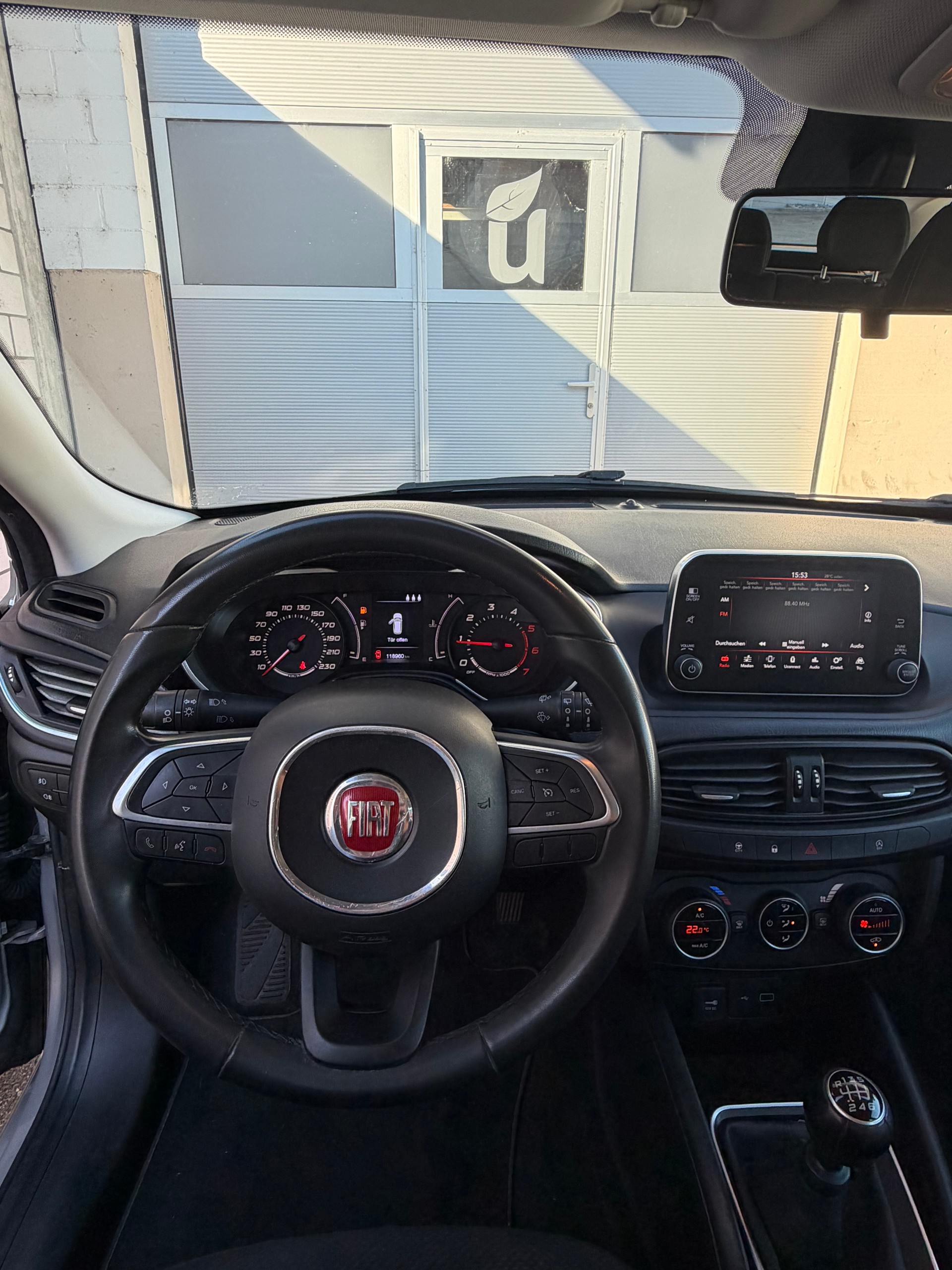 FIAT Tipo 1.6MJ Station Wagon Lounge-image-9