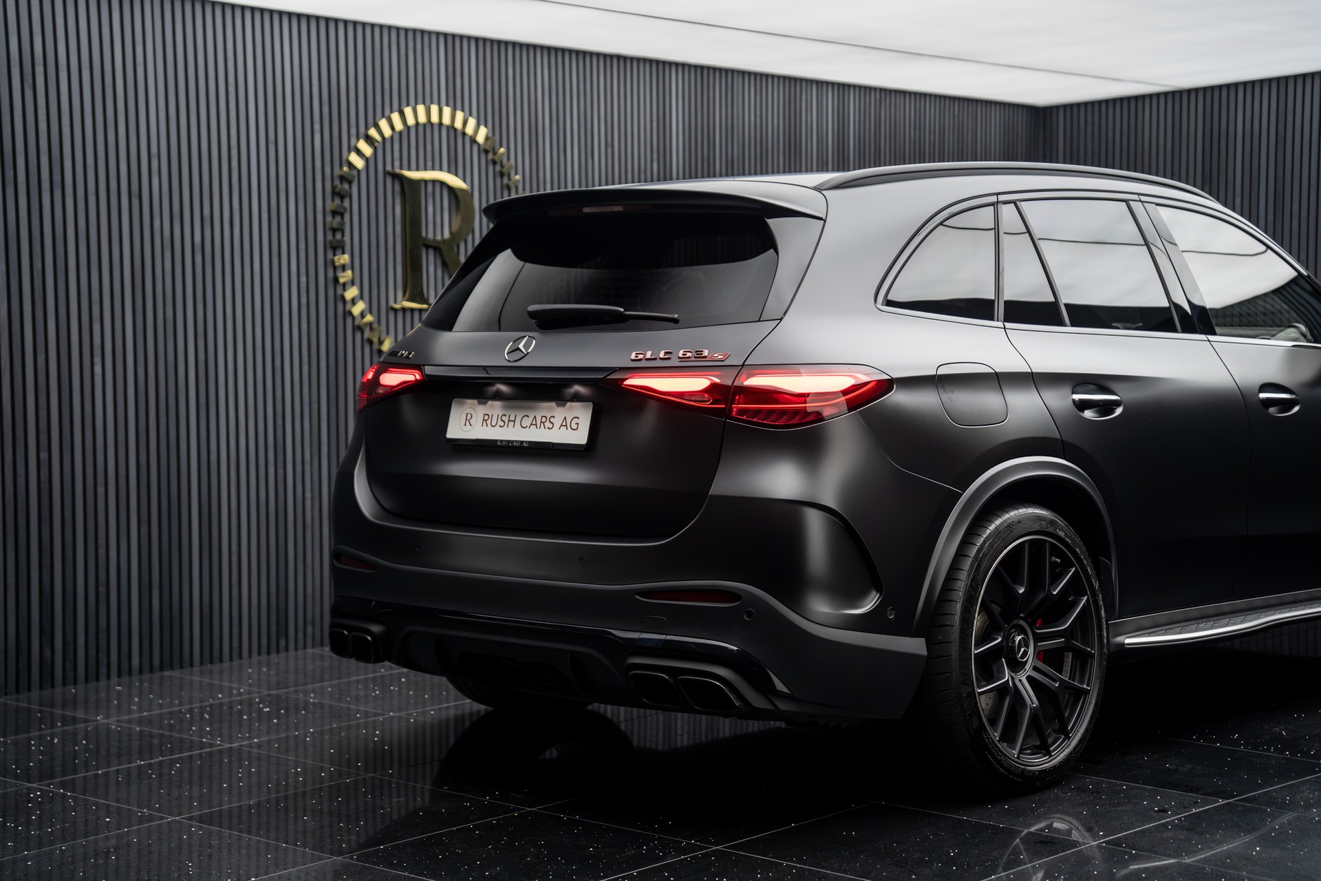 MERCEDES-BENZ GLC AMG 63 S e Performance Executive Edition 9G-Tronic-image-25