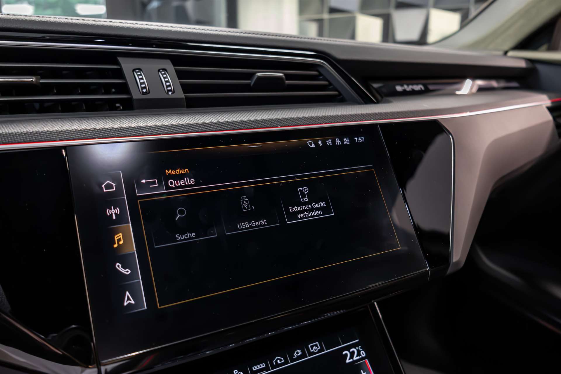 AUDI SQ8 e-tron quattro-image-16