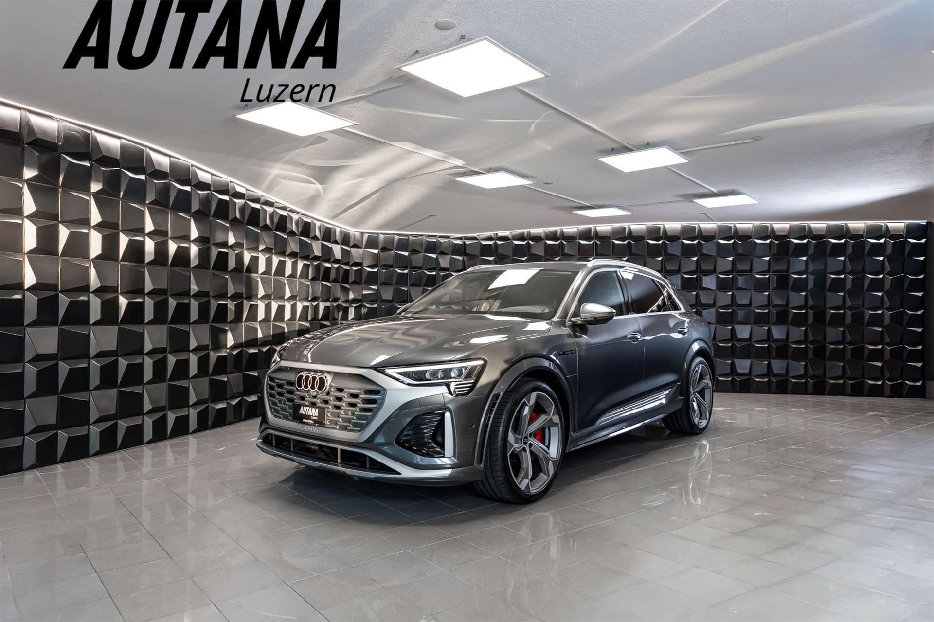 AUDI SQ8 e-tron quattro-image-0
