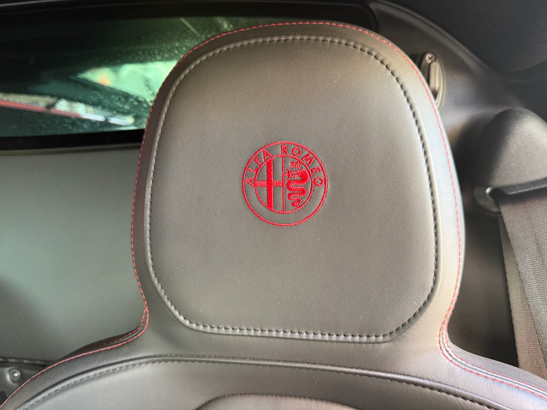 ALFA ROMEO 4C 1750 TBi TCT TRIPLOSTRATO-image-8