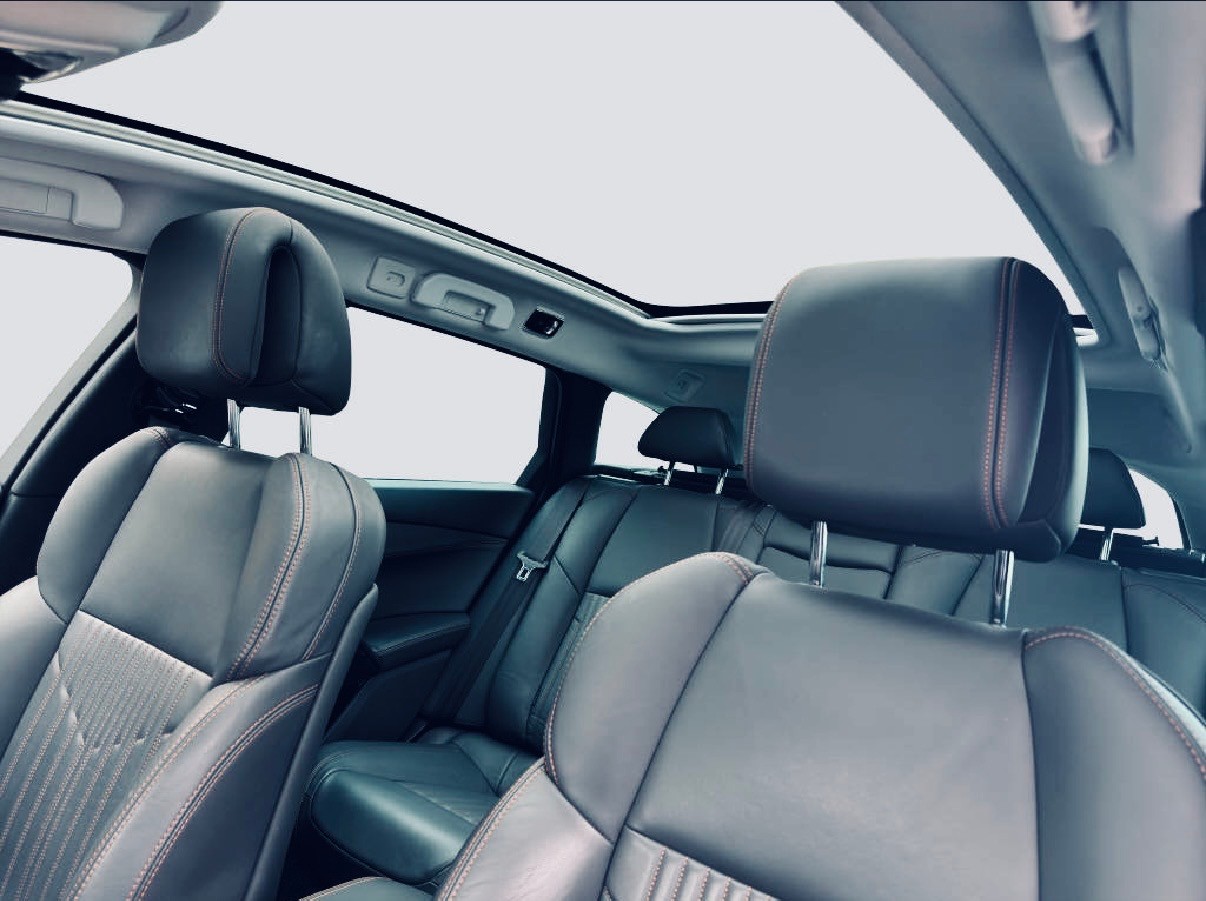PEUGEOT 2.0 HDi HYbrid4-image-3
